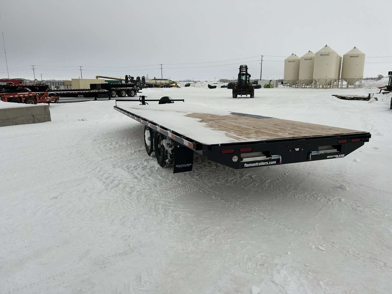 2026 Southland 8'6" x 24' Deckover Trailer