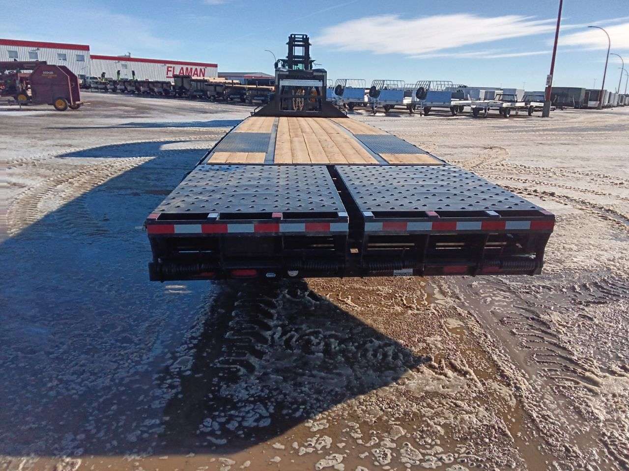 2026 Southland 8'6" x 26' + 6' TA Beavertail GN Flat Deck