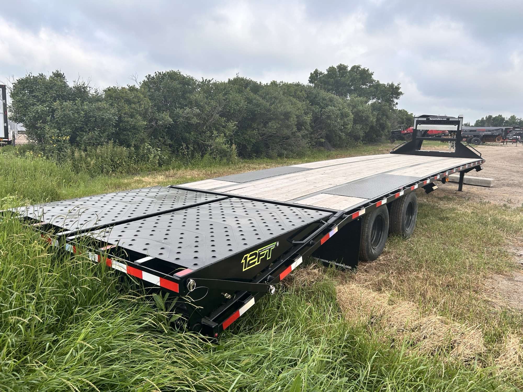 2026 Southland 8'6" x 28' + 6' BT GN Flat Deck TA Trailer