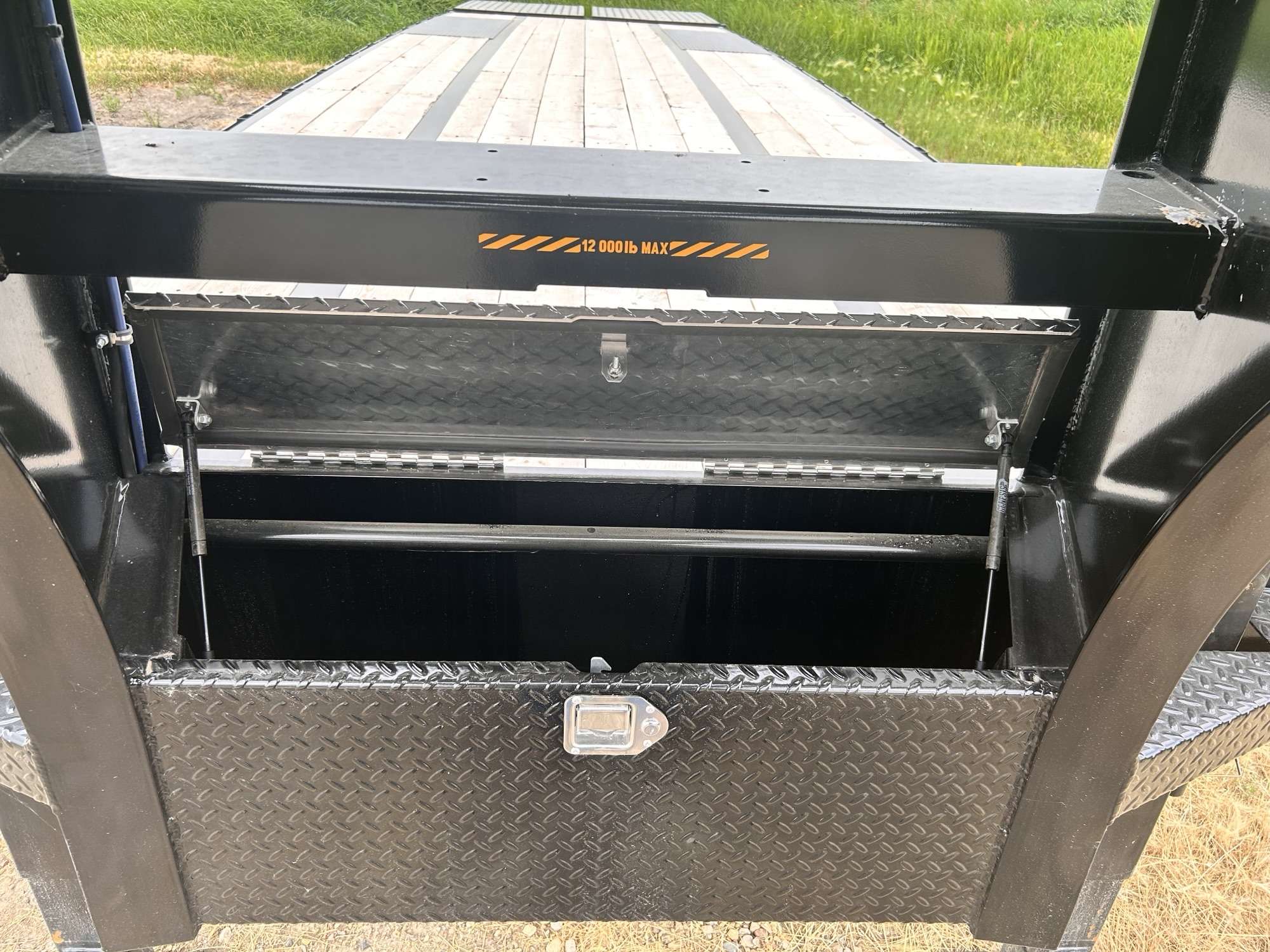 2026 Southland 8'6" x 28' + 6' BT GN Flat Deck TA Trailer