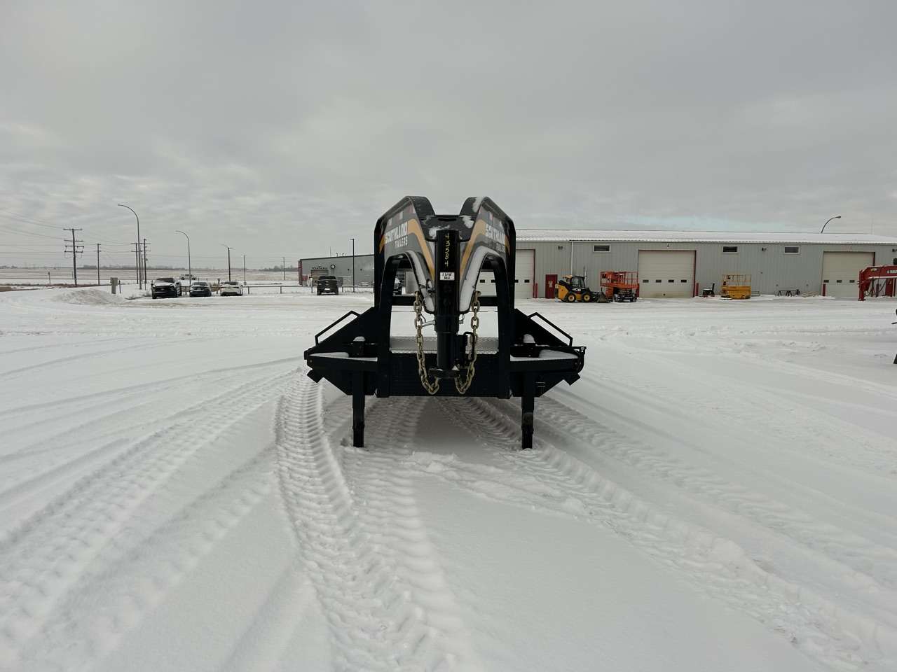 2026 Southland 8'6" x 32' GN Beavertail Flat Deck Trailer