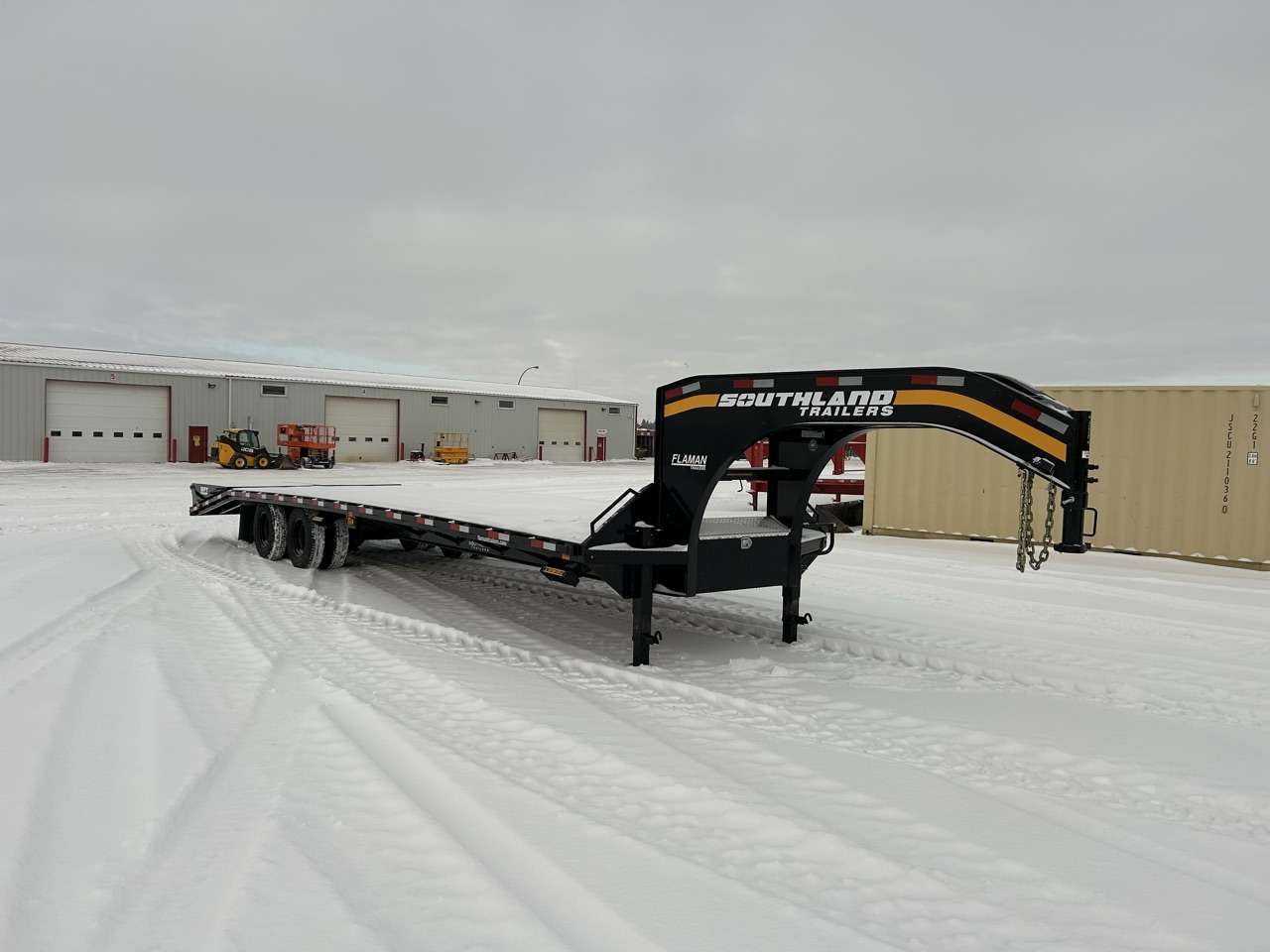 2026 Southland 8'6" x 32' GN Beavertail Flat Deck Trailer