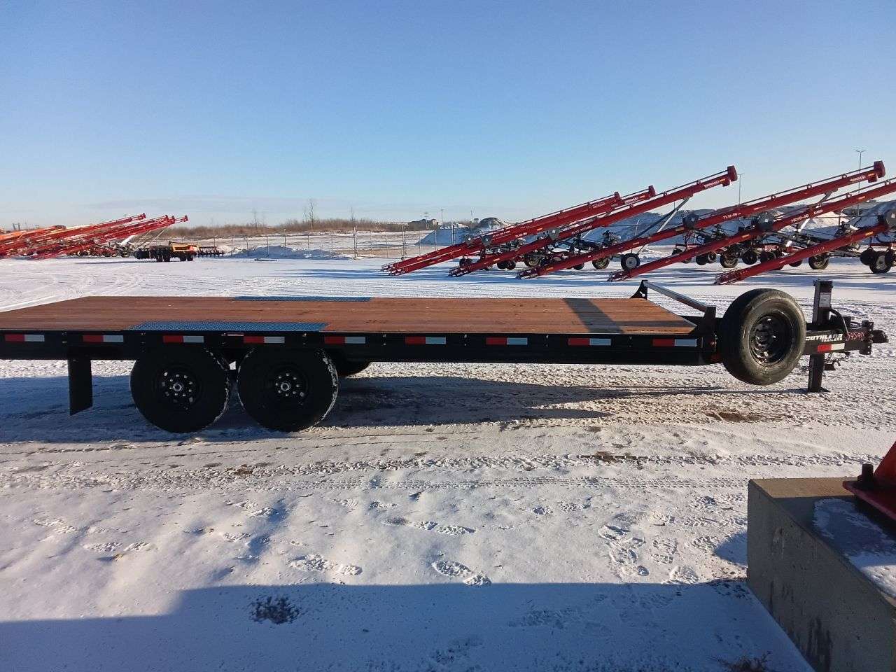 2026 Southland HBA 8'6" x 20' Deckover TA 7000 Trailer