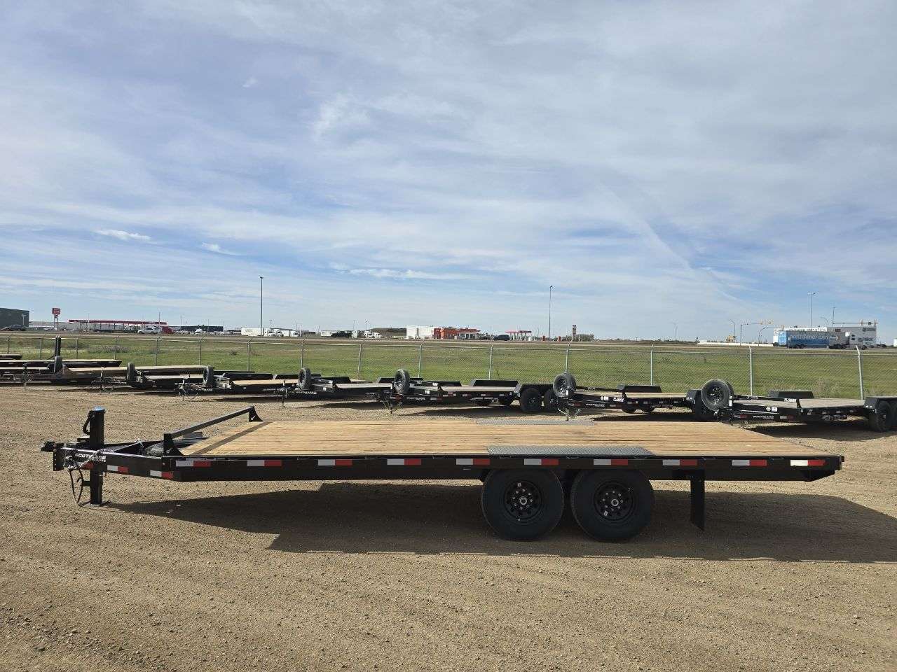 2026 Southland HBA 8'6" x 20' Deckover Trailer