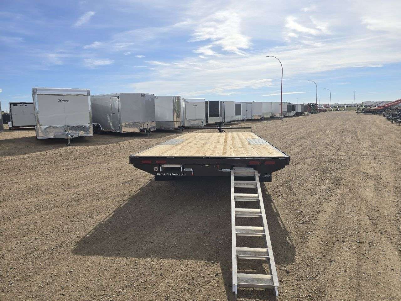 2026 Southland HBA 8'6" x 20' Deckover Trailer