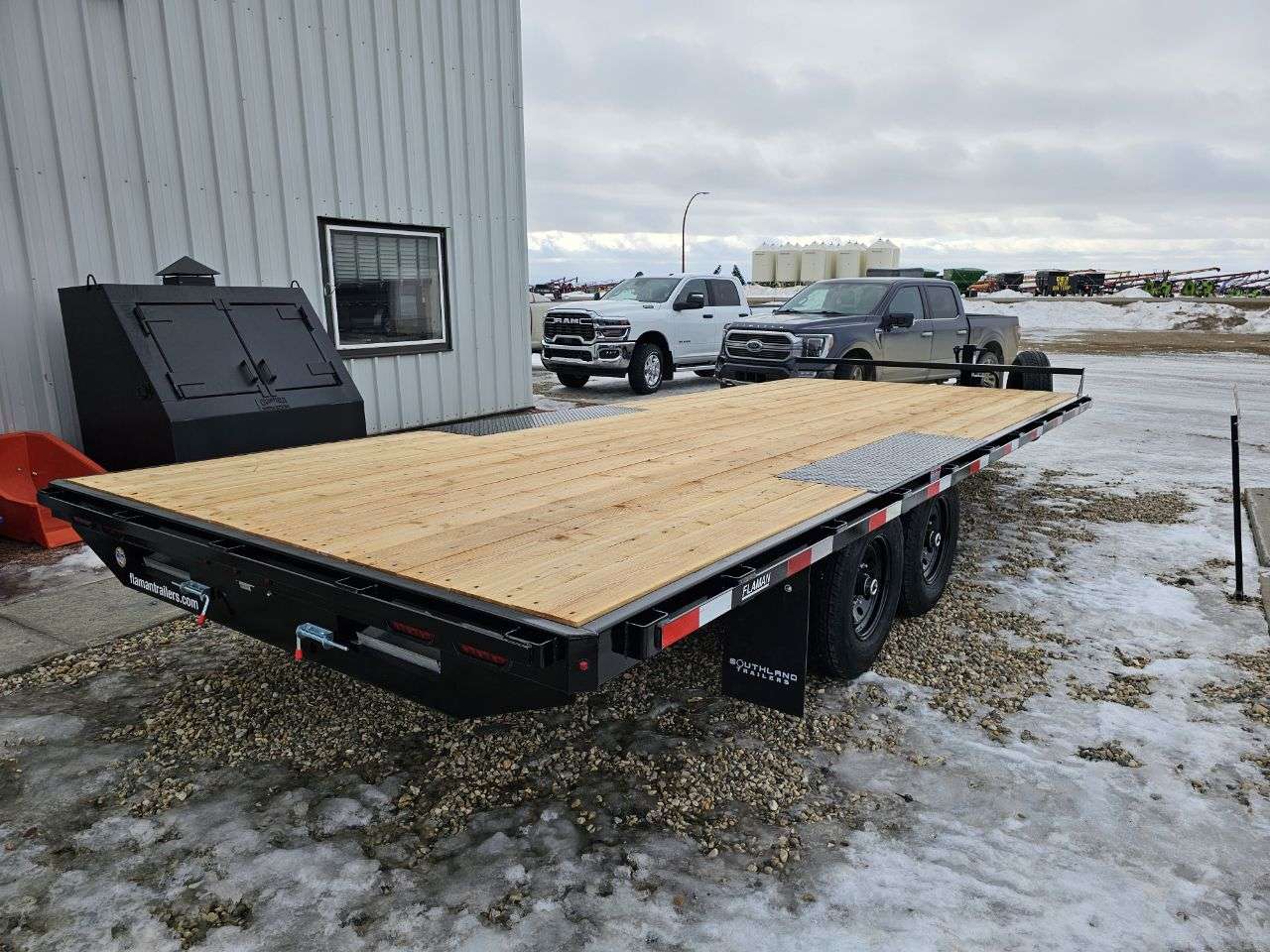 2026 Southland HBA 8'6" x 20' Deckover Trailer