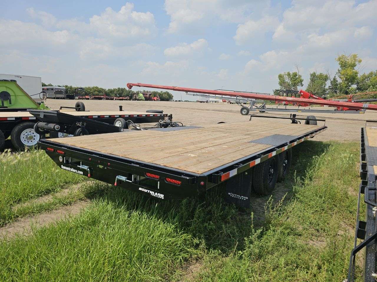2026 Southland HBA 8'6" x 24' Deckover Trailer