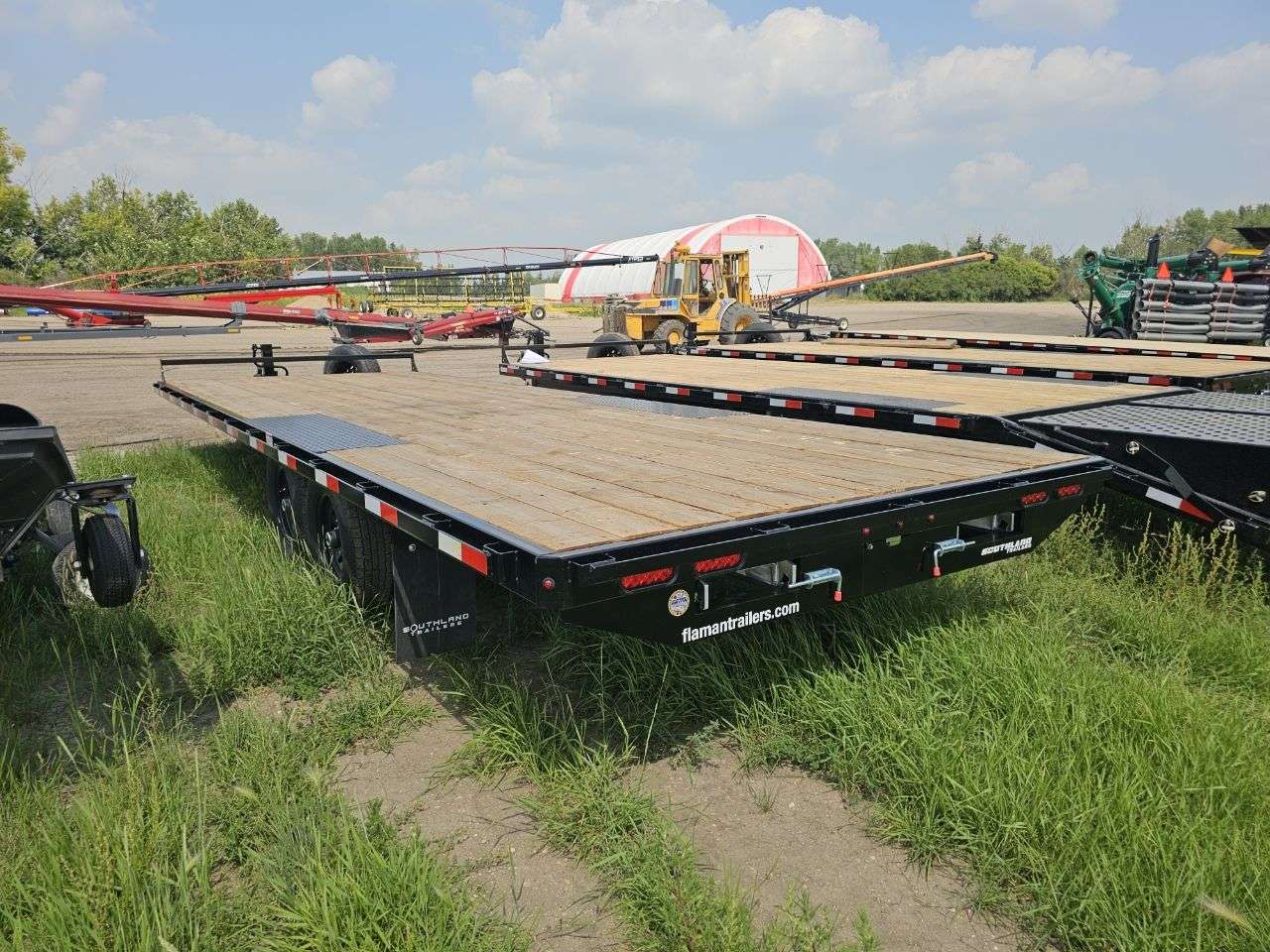 2026 Southland HBA 8'6" x 24' Deckover Trailer