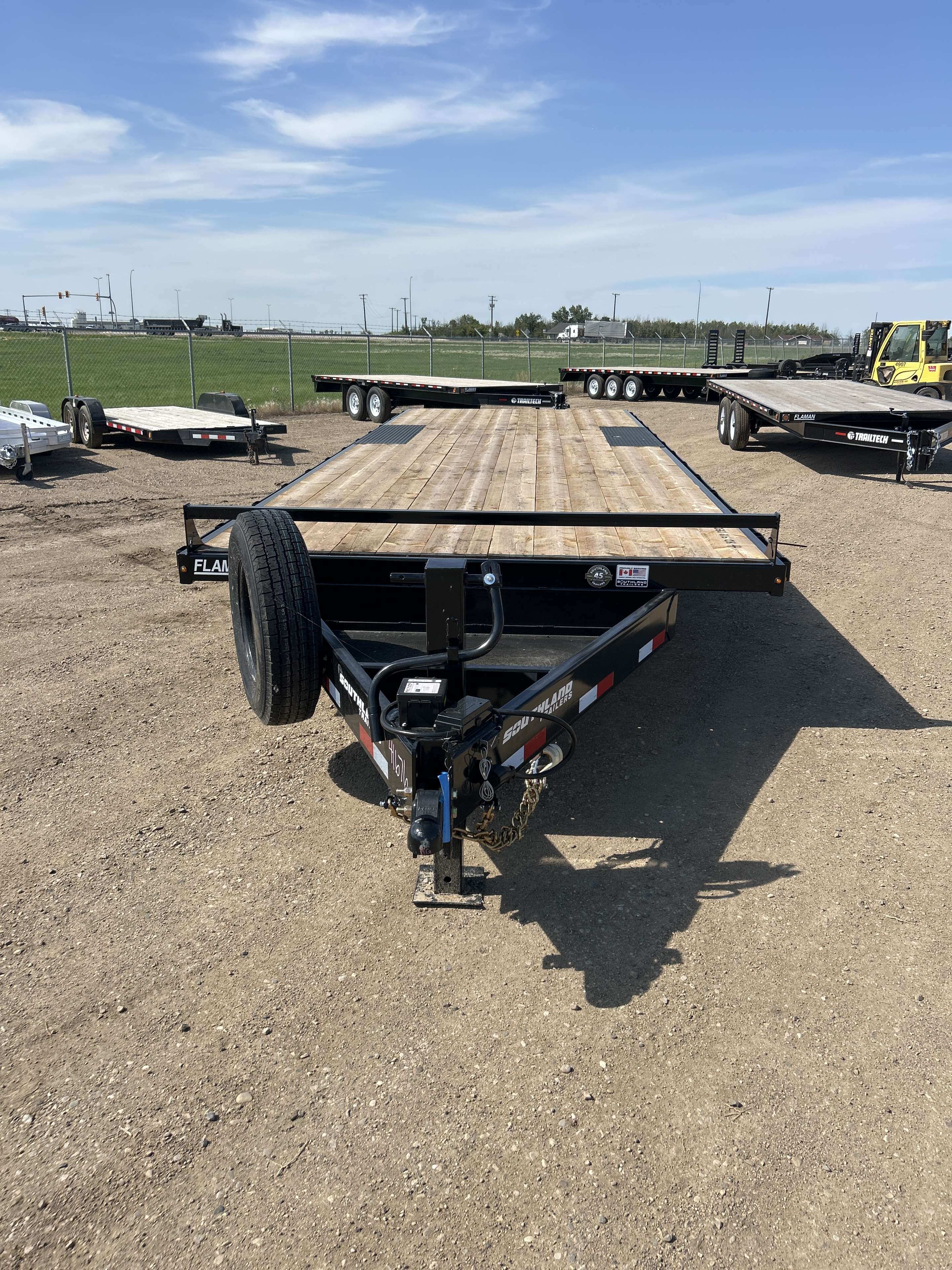 2026 Southland HBA 8'6" x 24' Deckover Trailer