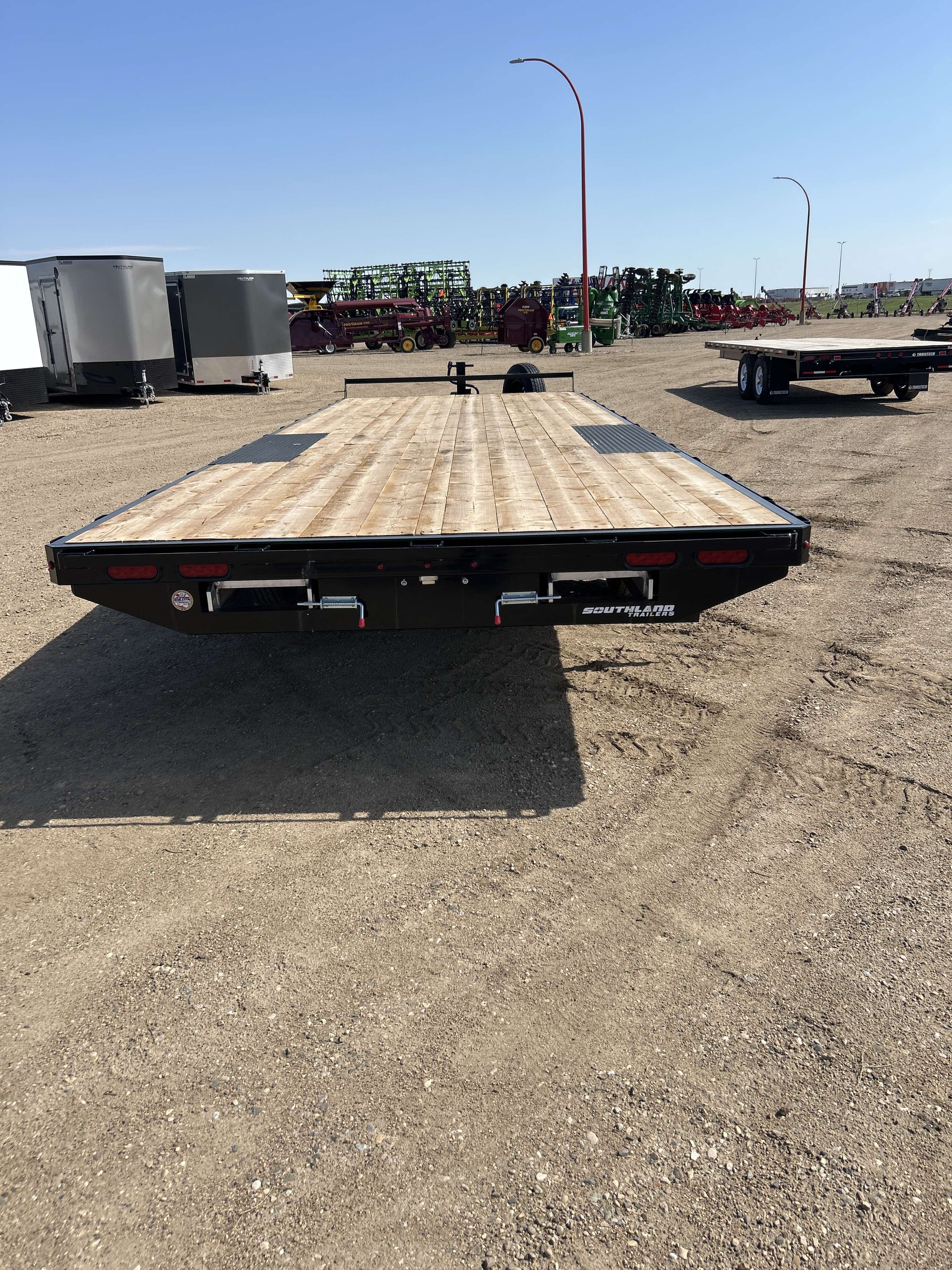 2026 Southland HBA 8'6" x 24' Deckover Trailer