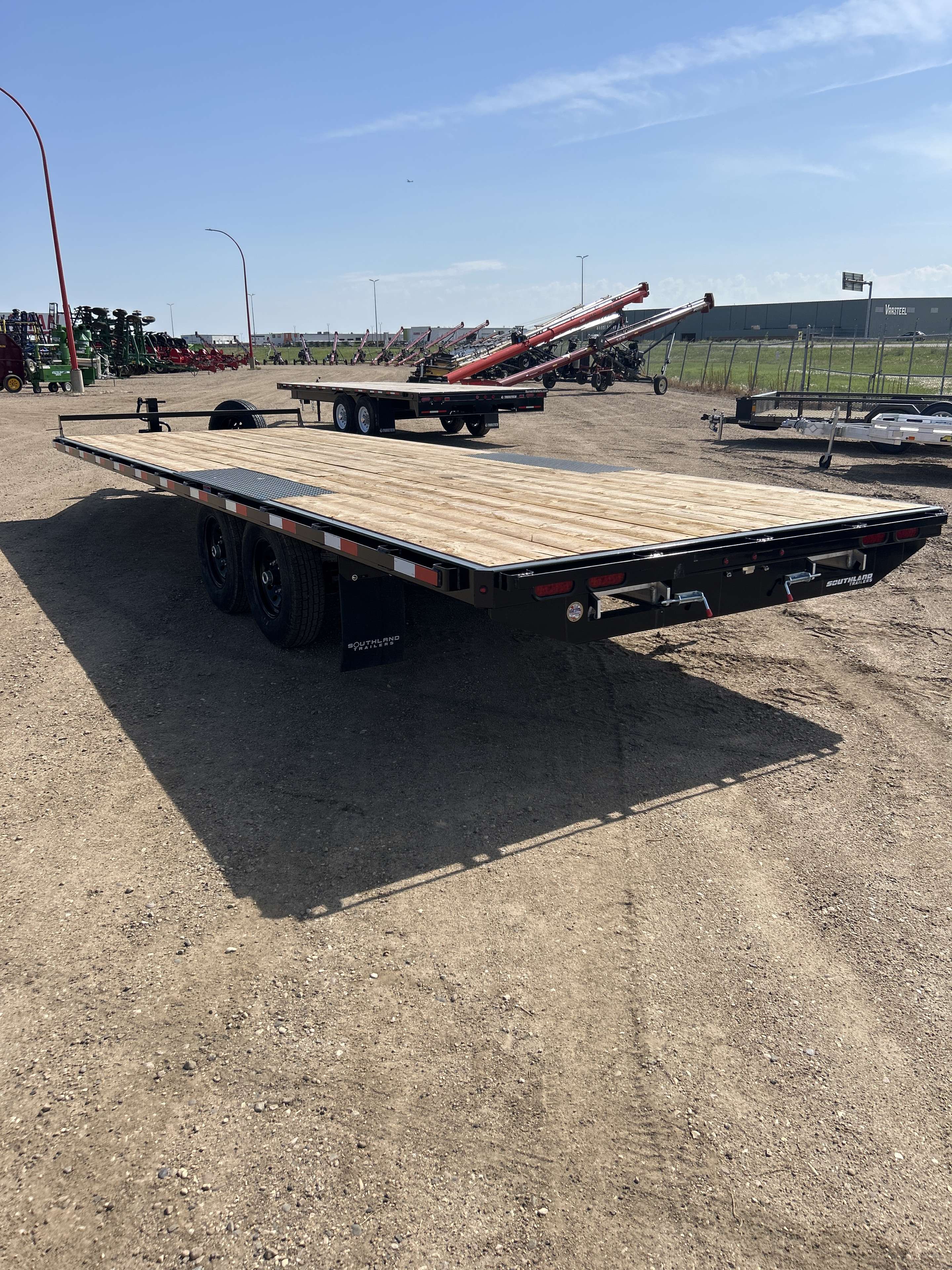 2026 Southland HBA 8'6" x 24' Deckover Trailer