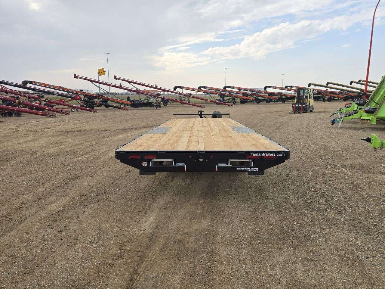 2026 Southland HBA 8'6" x 24' Deckover Trailer