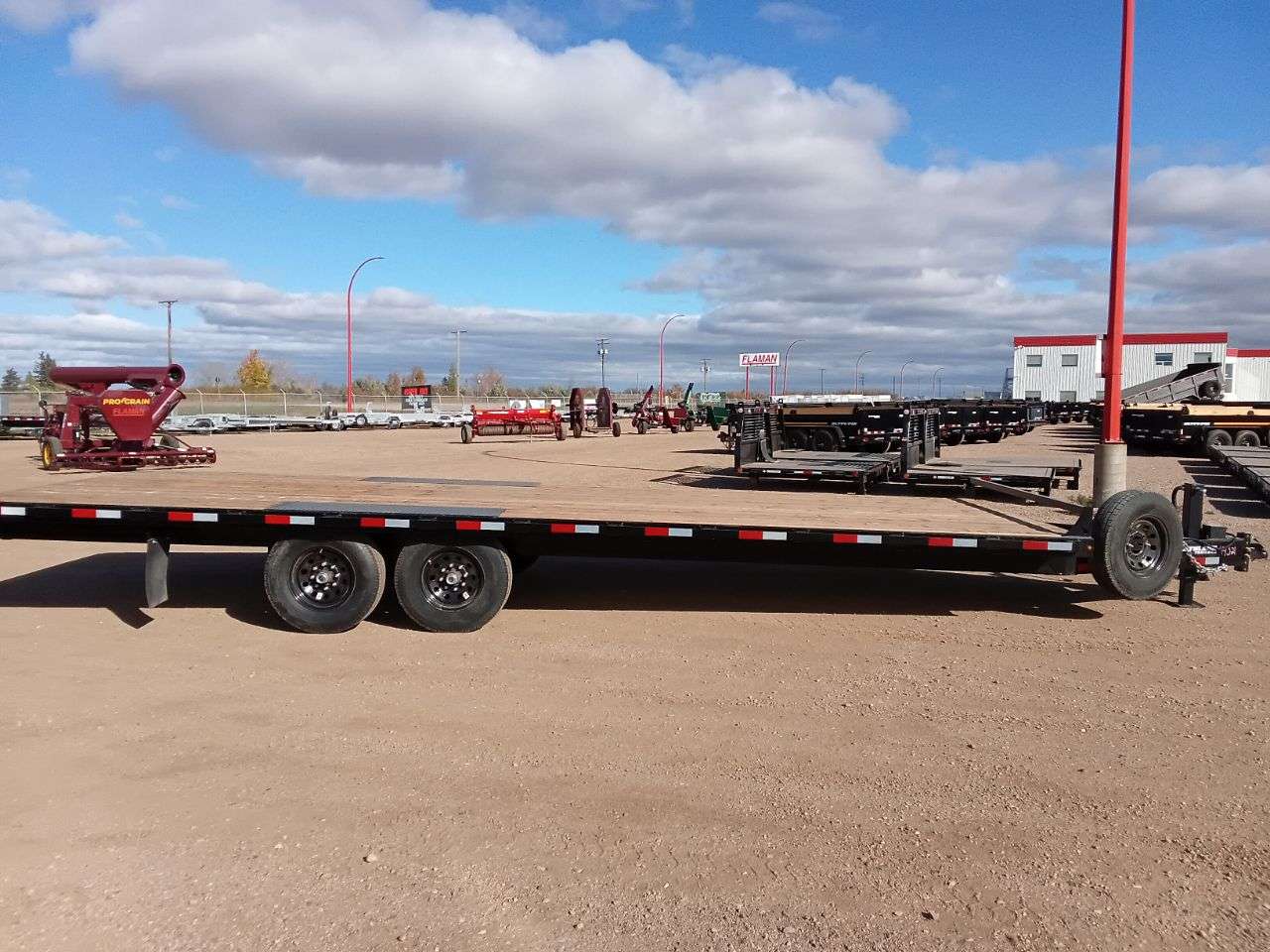2026 Southland HBA 8'6" x 24' Deckover Trailer