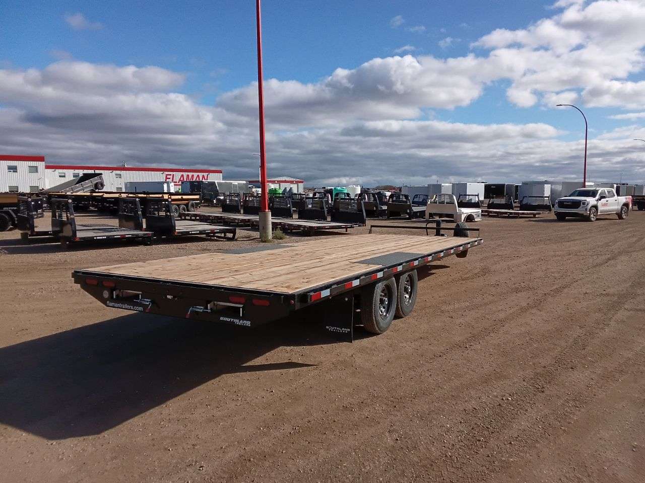 2026 Southland HBA 8'6" x 24' Deckover Trailer