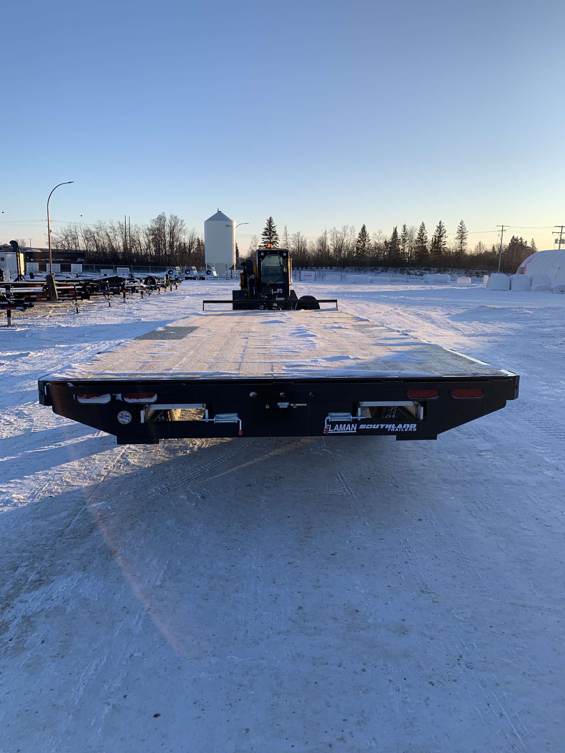 2026 Southland HBA 8'6" x 24' Deckover Trailer