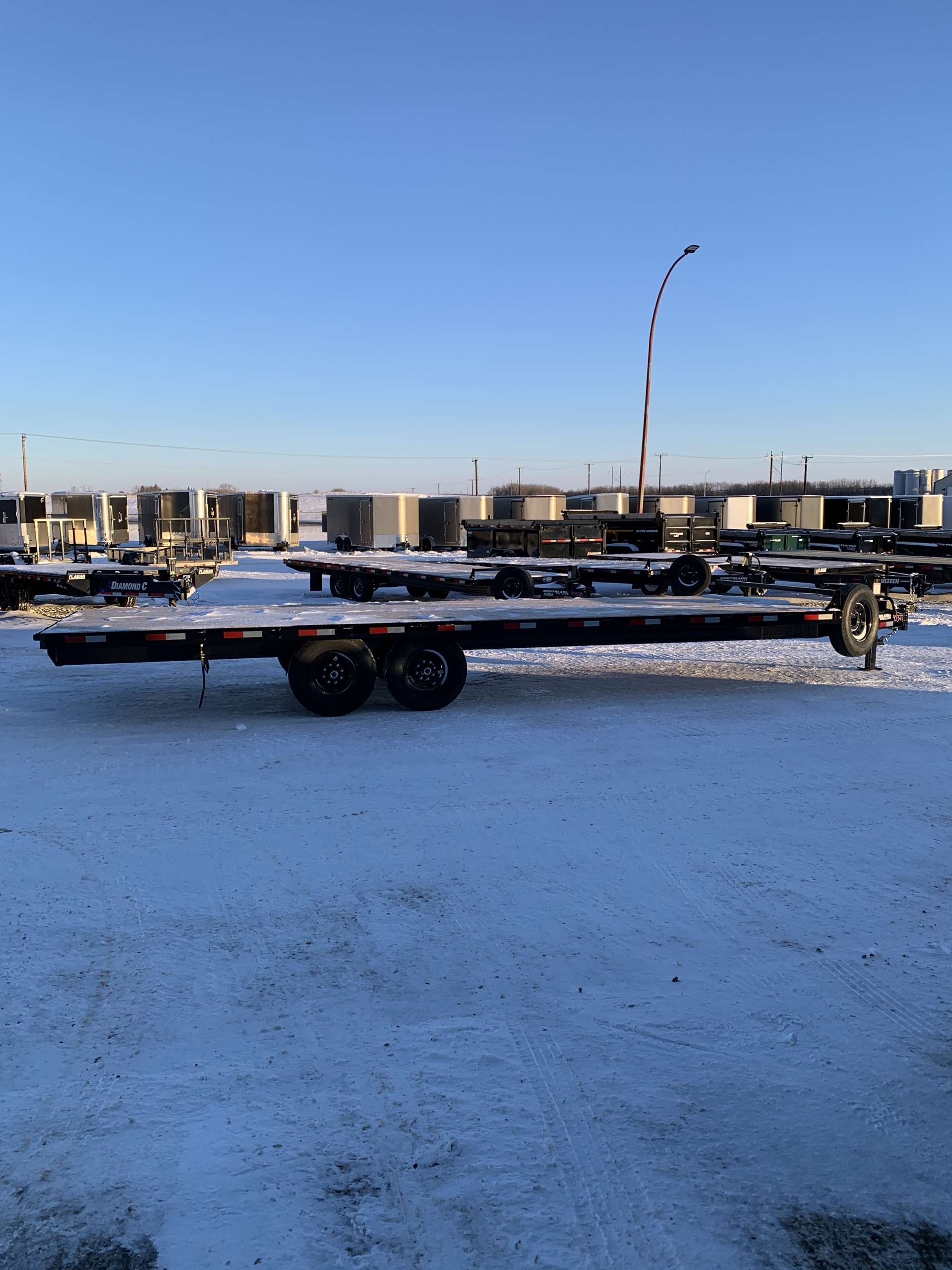2026 Southland HBA 8'6" x 24' Deckover Trailer