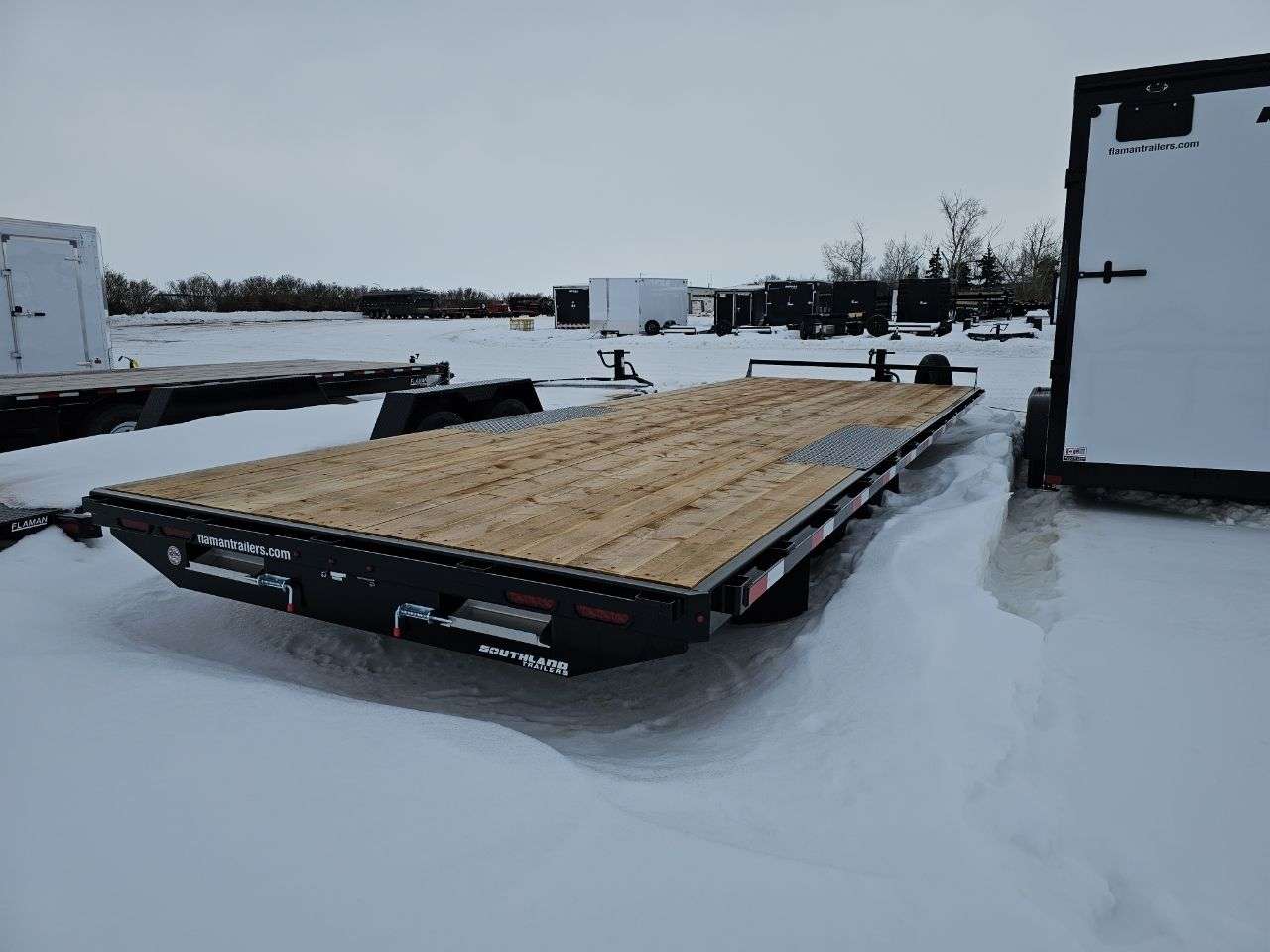 2026 Southland HBA 8'6" x 24' Deckover Trailer