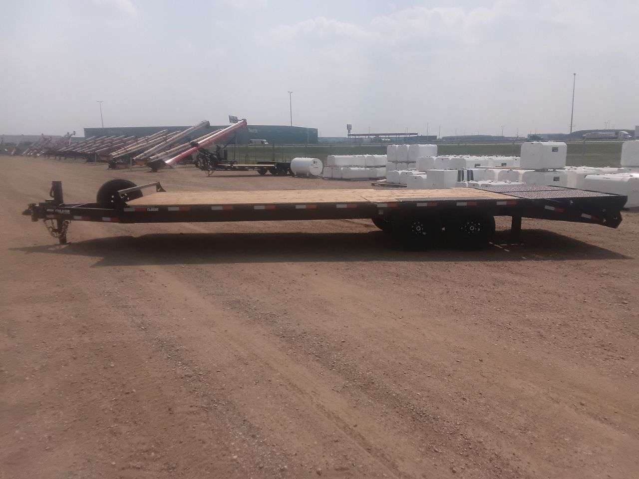 2026 Southland HBA 8'6" x 25' Beavertail Deckover