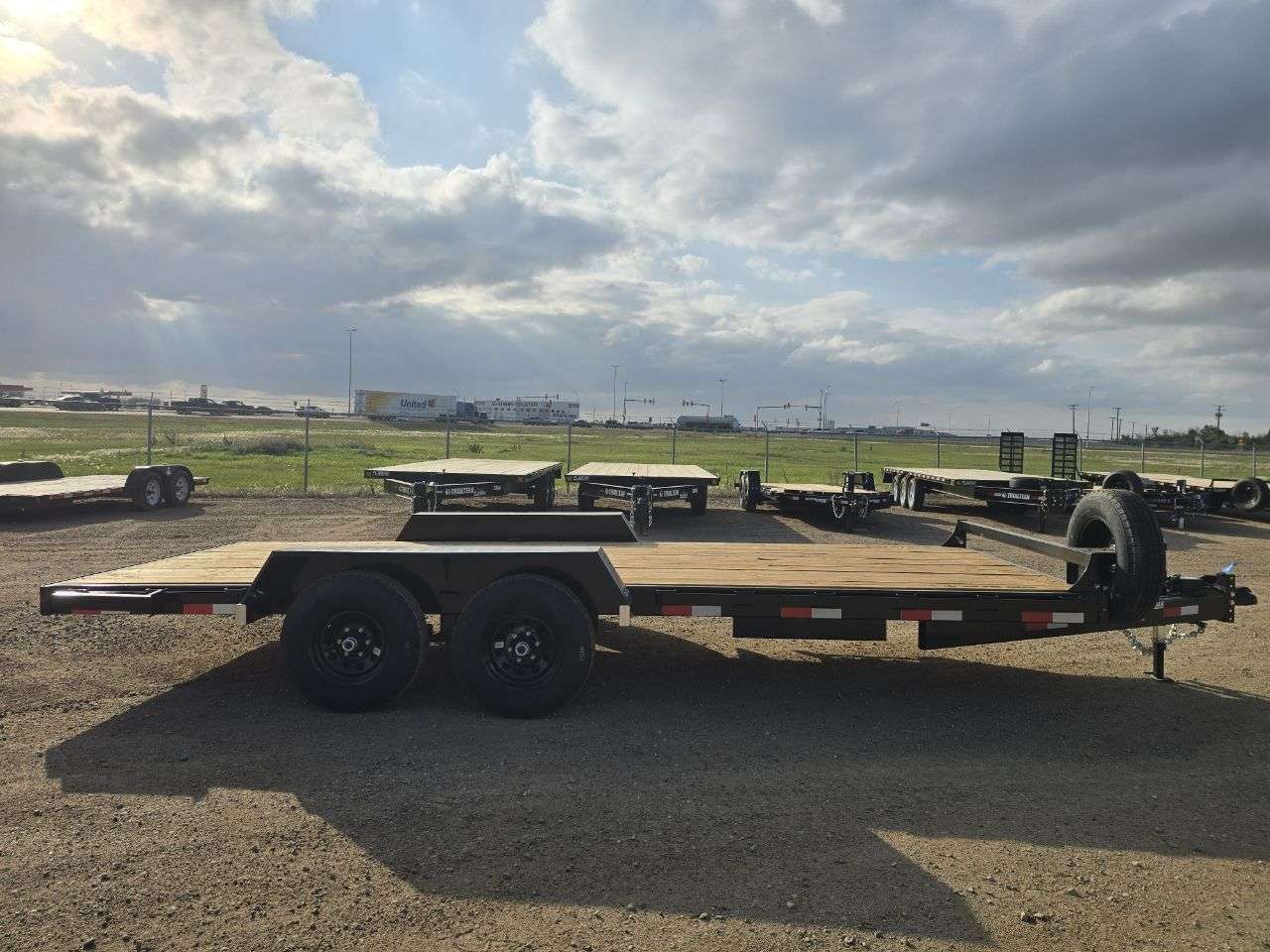 2026 Southland LBA 8'6" x 18' Flat Deck Trailer
