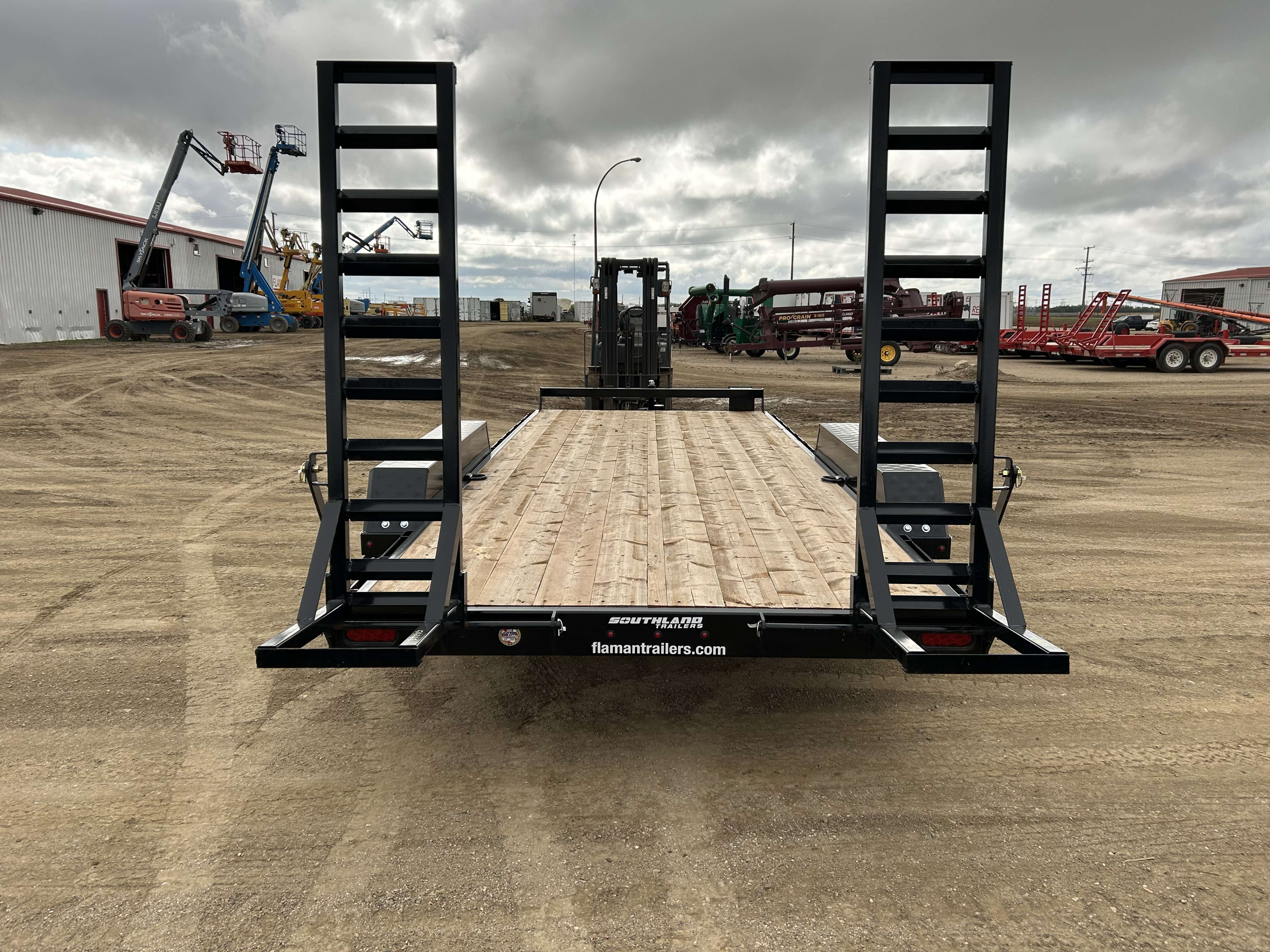 2026 Southland LBA 8'6" x 18' Flat Deck Trailer