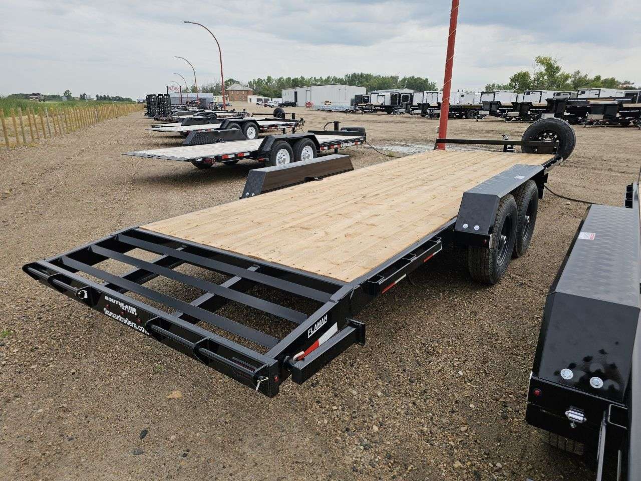2026 Southland LBA 8'6" x 22' Beavertail Flat Deck