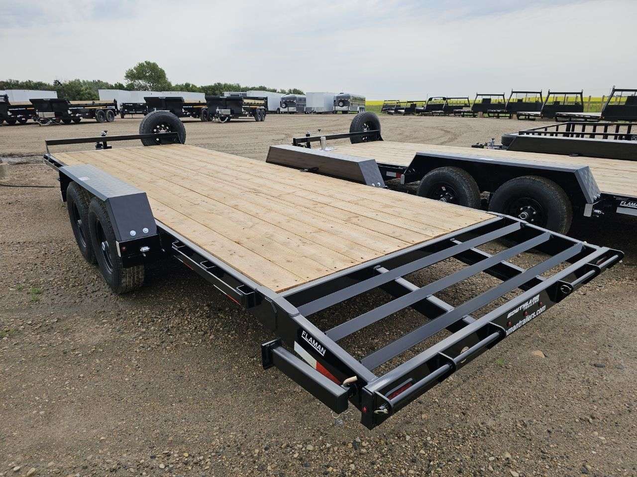 2026 Southland LBA 8'6" x 22' Beavertail Flat Deck