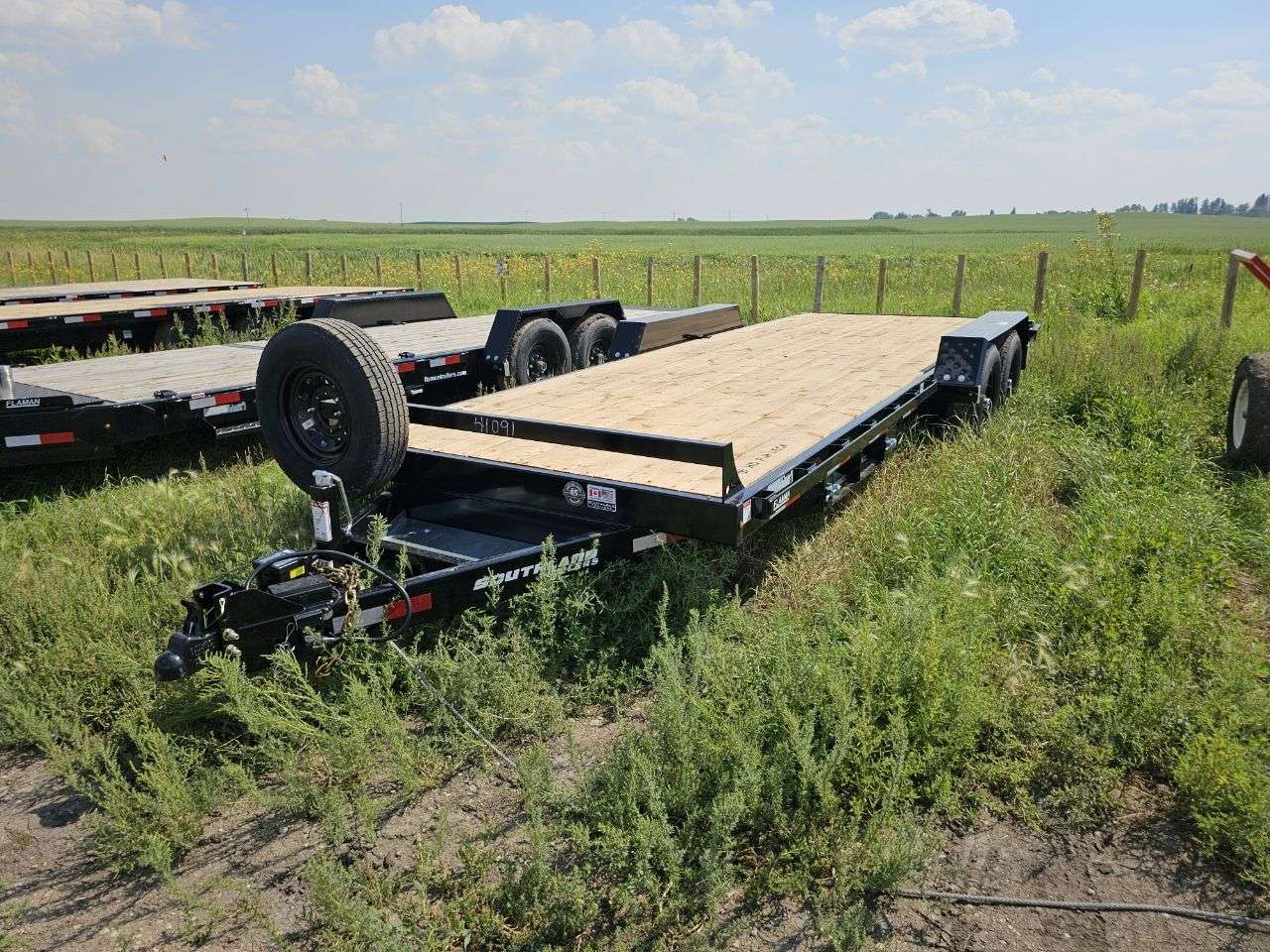 2026 Southland LBA 8'6" x 22' Beavertail Flat Deck Trailer