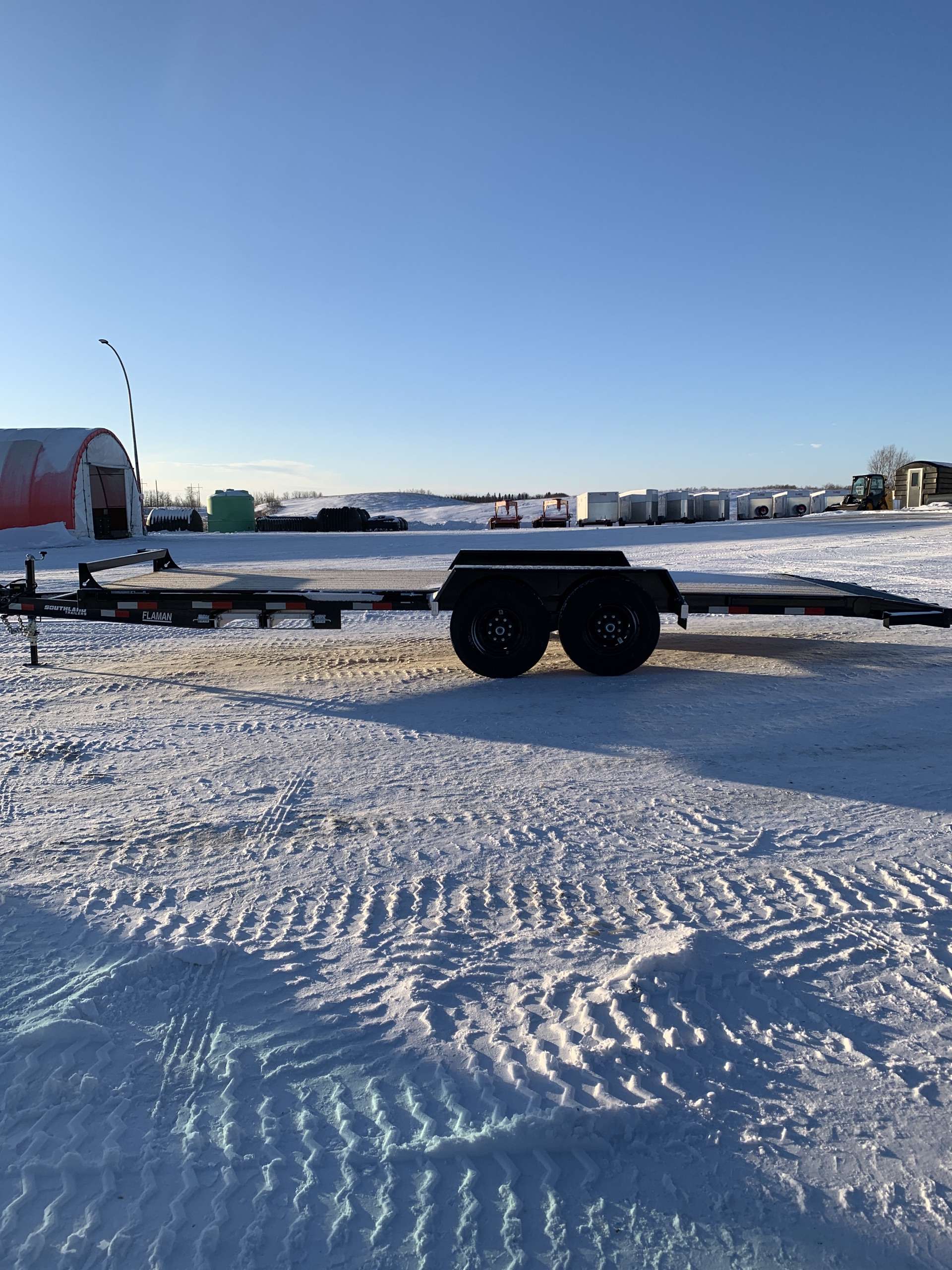 2026 Southland LBA 8'6" x 22' Beavertail Flat Deck Trailer