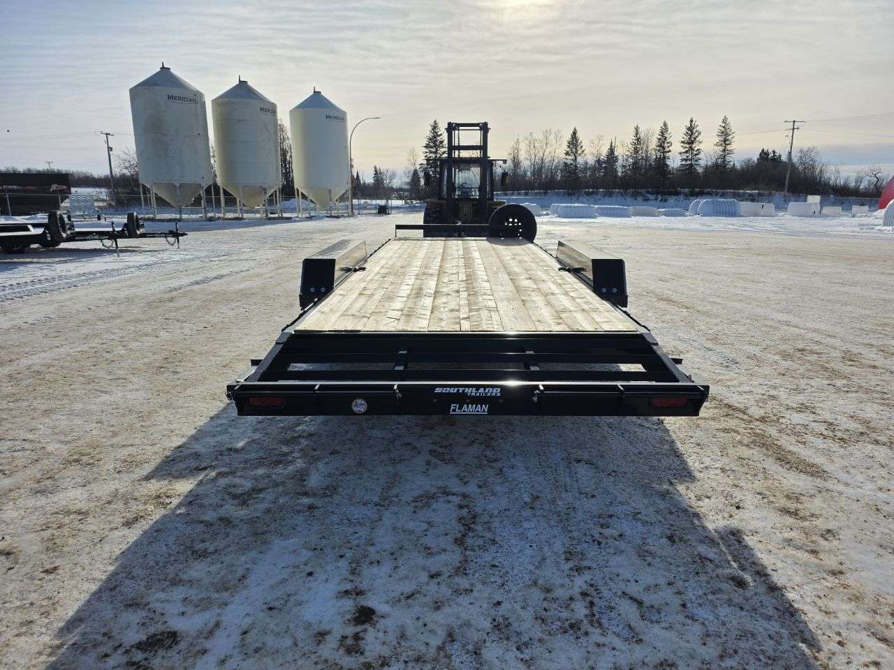 2026 Southland LBA 8'6" x 22' Beavertail Flat Deck Trailer