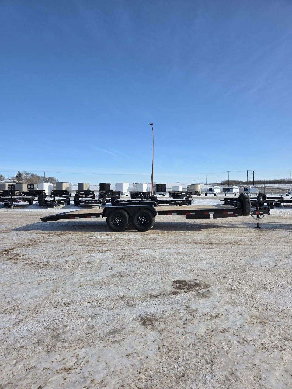 2026 Southland LBA 8'6" x 22' Beavertail Flat Deck Trailer