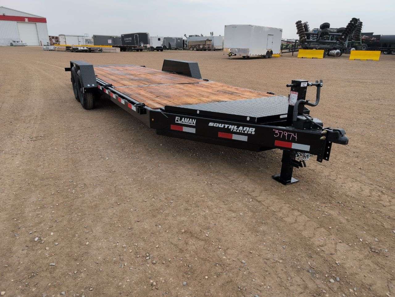 2026 Southland LBA 8'6" x 22' Partial Tilt