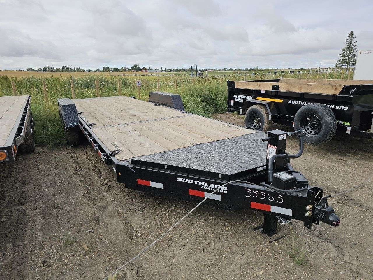 2026 Southland LBA 8'6" x 22' Partial Tilt Trailer