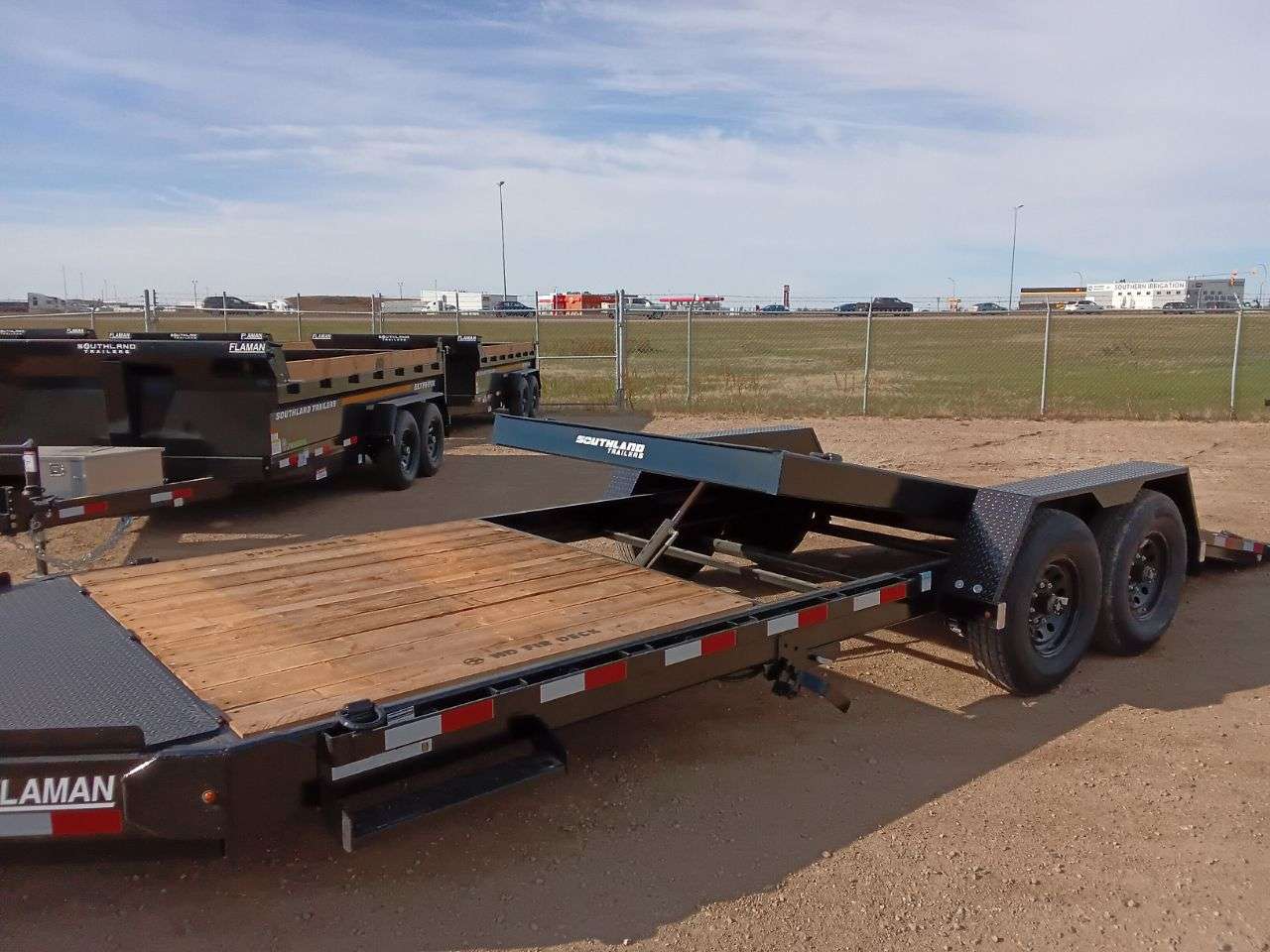 2026 Southland LBA 8'6" x 22' Partial Tilt Trailer