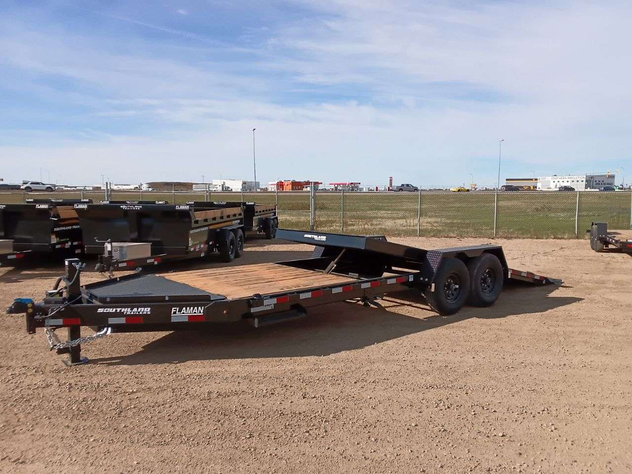 2026 Southland LBA 8'6" x 22' Partial Tilt Trailer