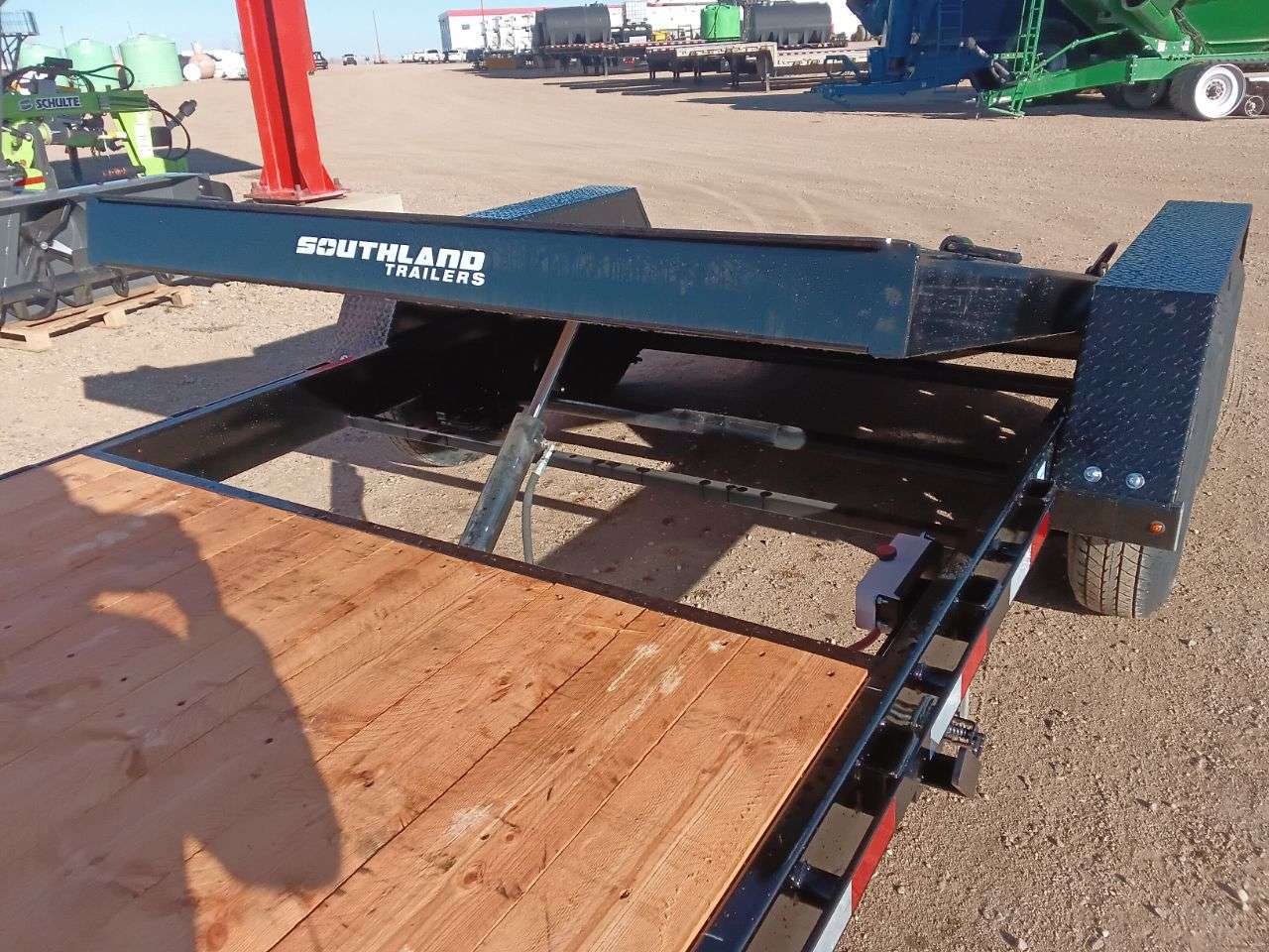 2026 Southland LBA 8'6" x 22' Partial Tilt Trailer