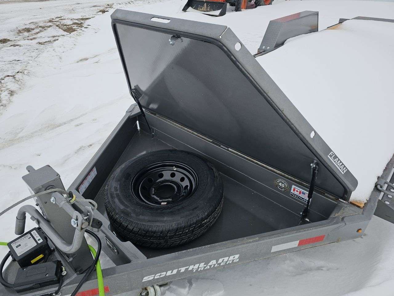 2026 Southland LBA 8'6" x 22' Partial Tilt Trailer