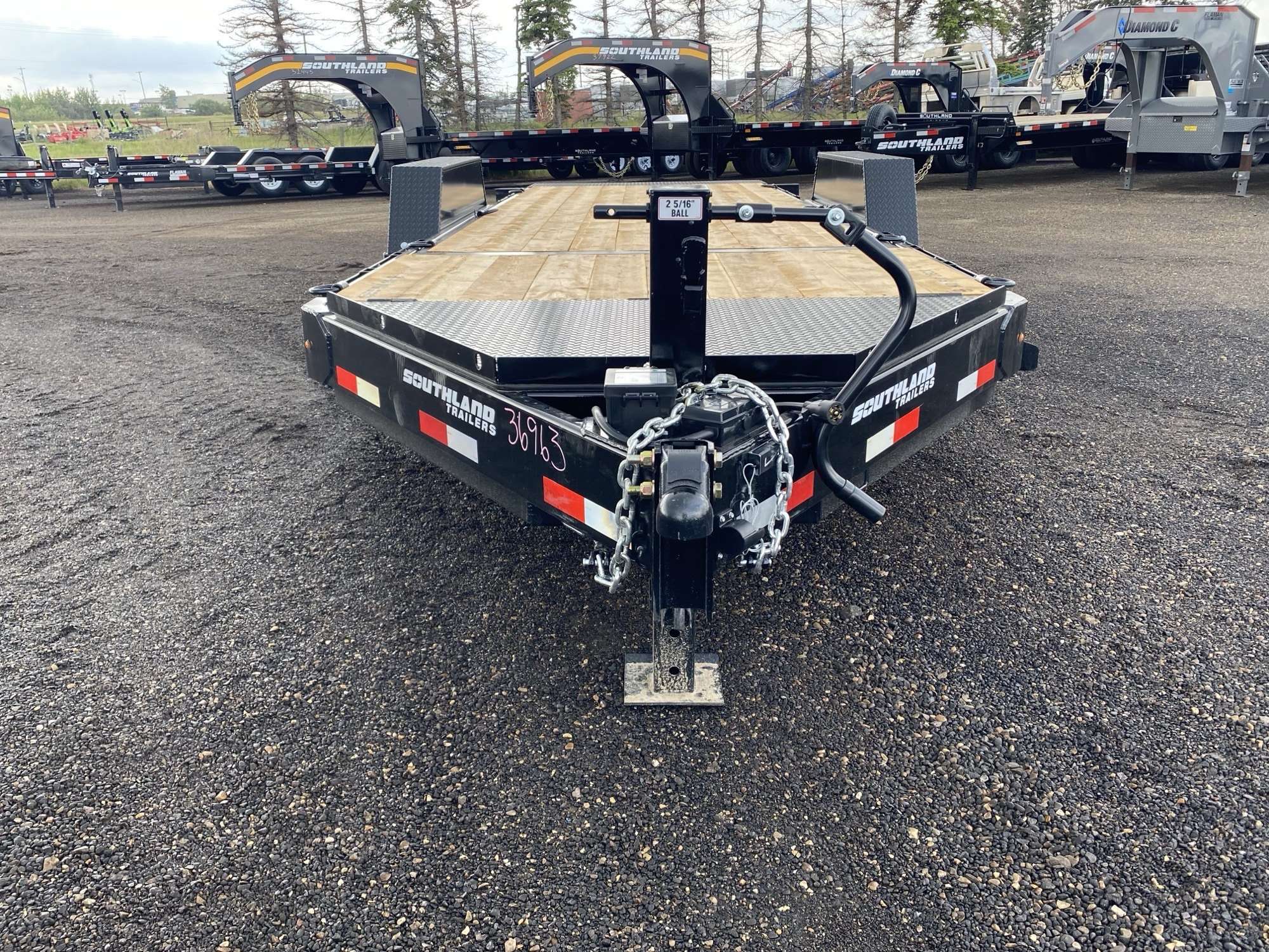 2026 Southland LBAT8- 20' Tilt Deck Trailer