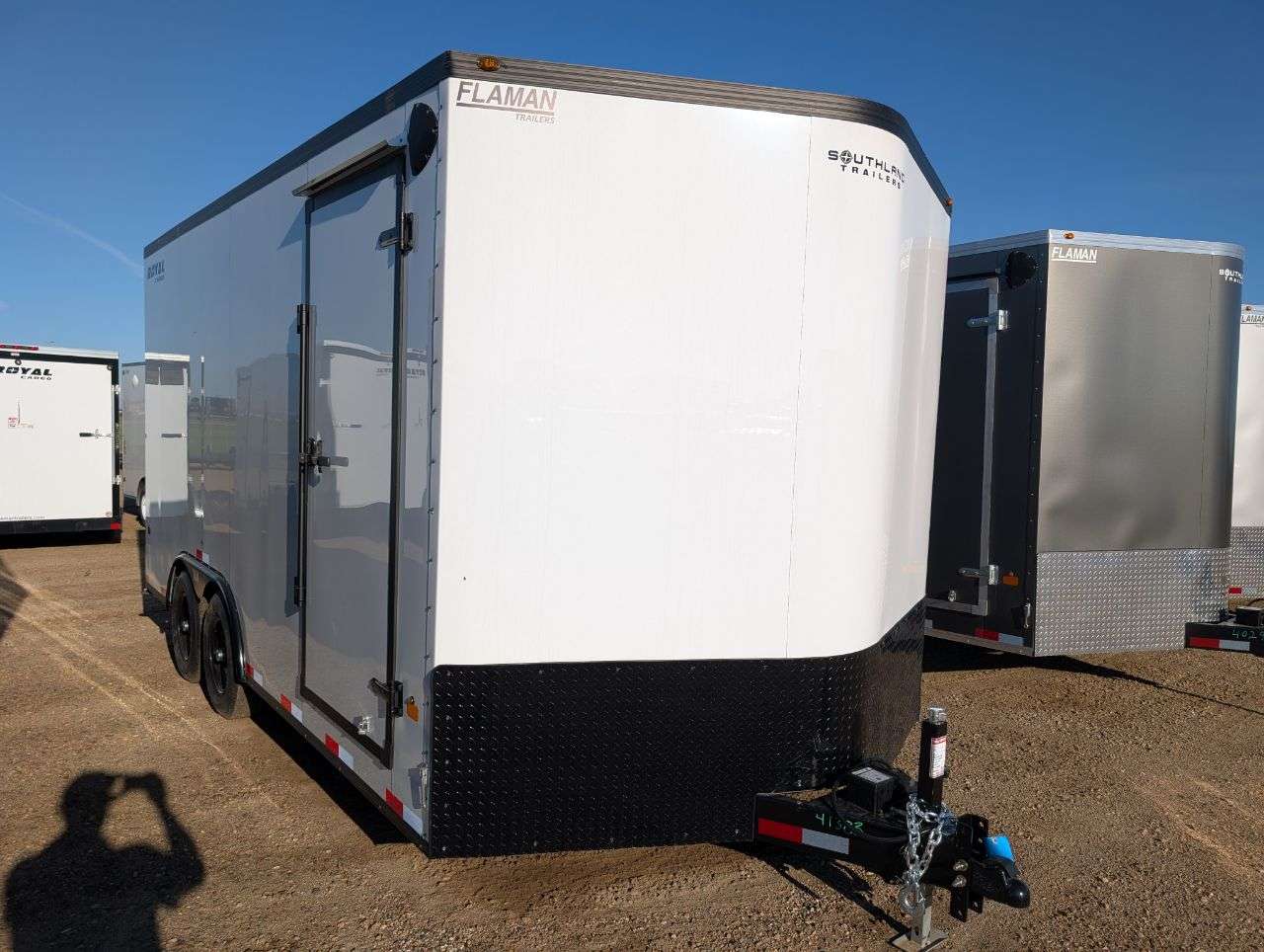 2026 Southland LCH 8'6" x 16' + V-Nose Cargo