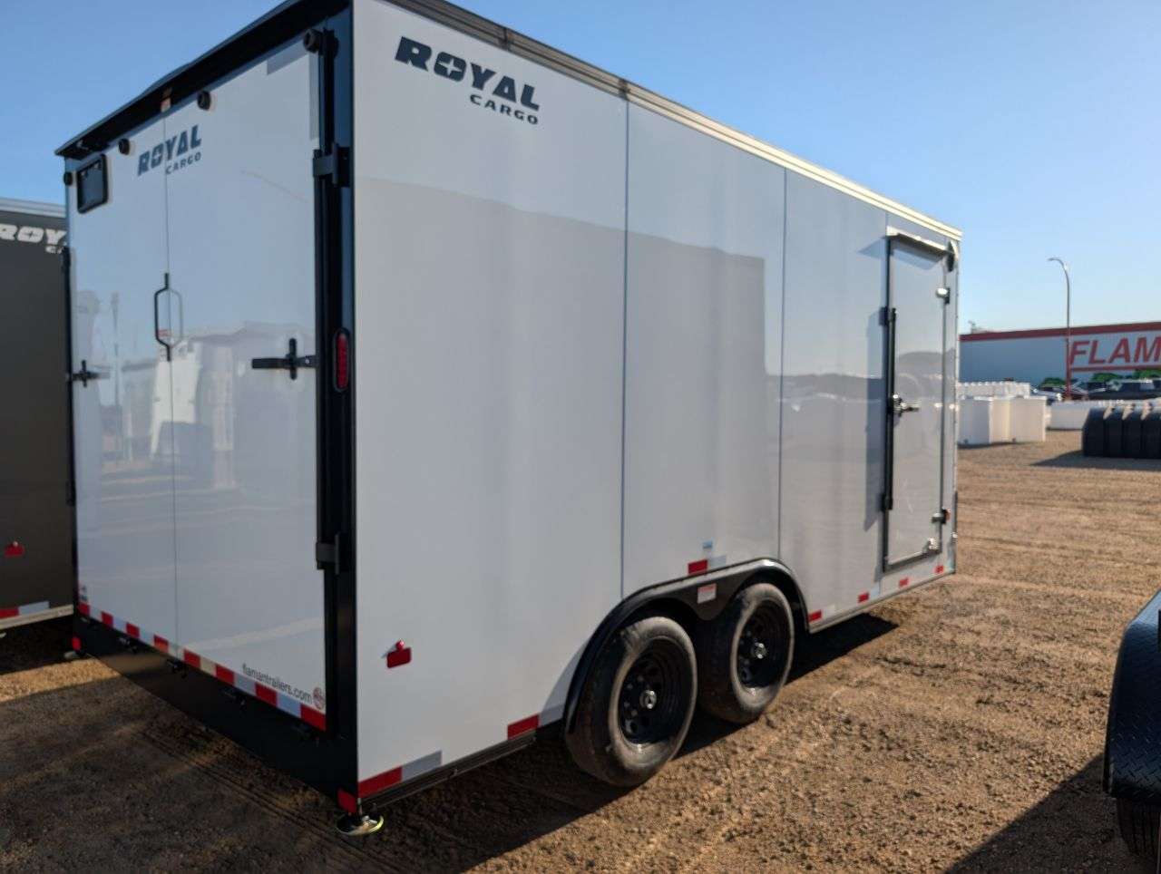 2026 Southland LCH 8'6" x 16' + V-Nose Cargo