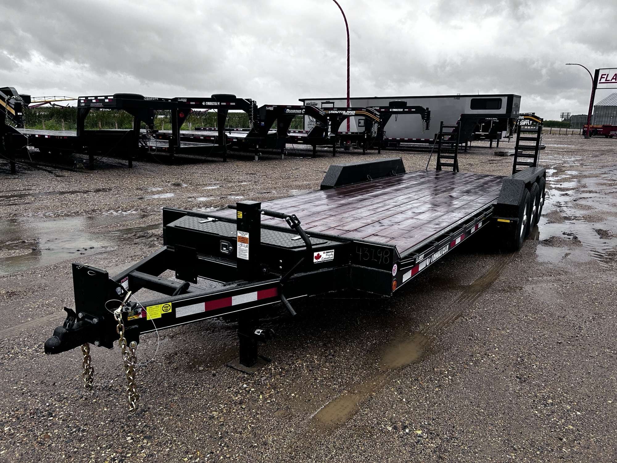 2026 Trailtech 22' + 2' BT Flat Deck Triple 7K Trailer