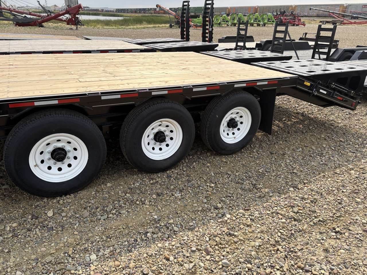 2026 Trailtech 24' + 4'9" BT Deckover Triple 7K Trailer