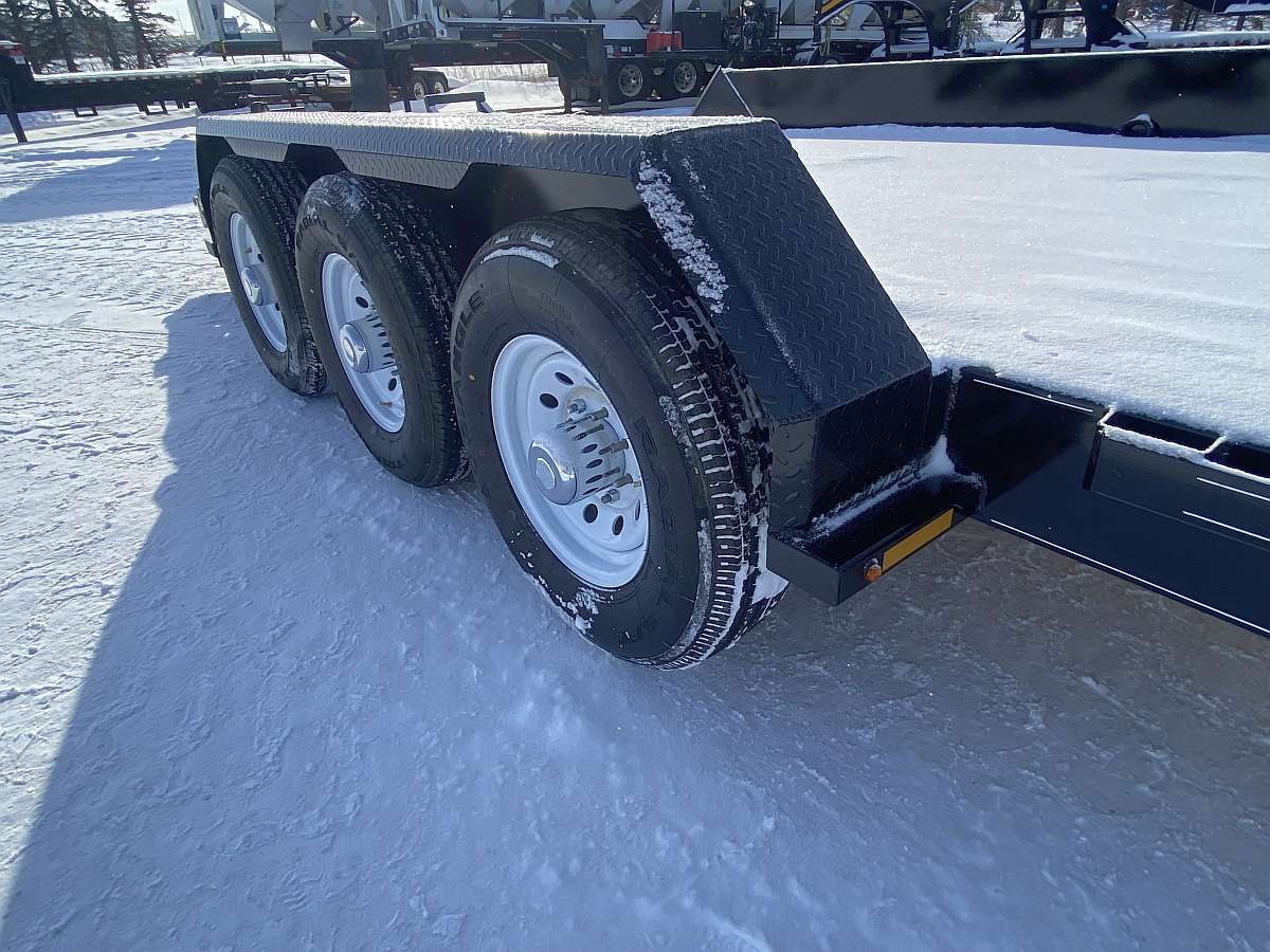 2026 Trailtech 24' Lowboy Tri-Axle Trailer