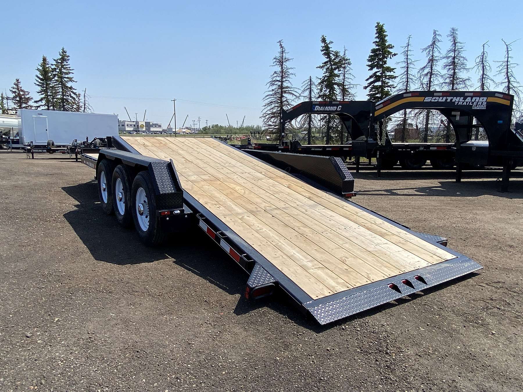 2026 Trailtech 24' Tri-Axle Tilt Deck Trailer