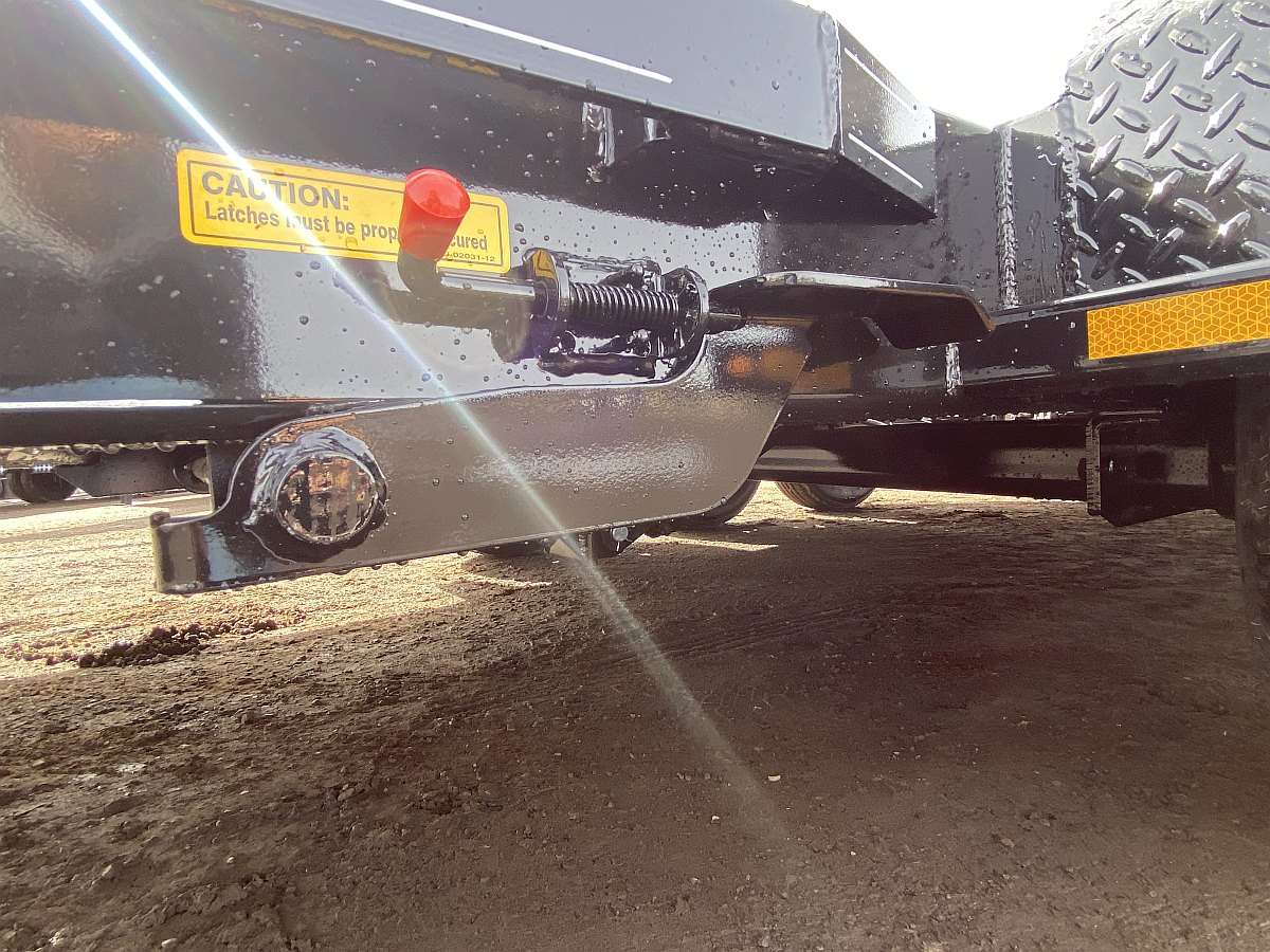 2026 Trailtech 24' Tri-Axle Tilt Deck Trailer