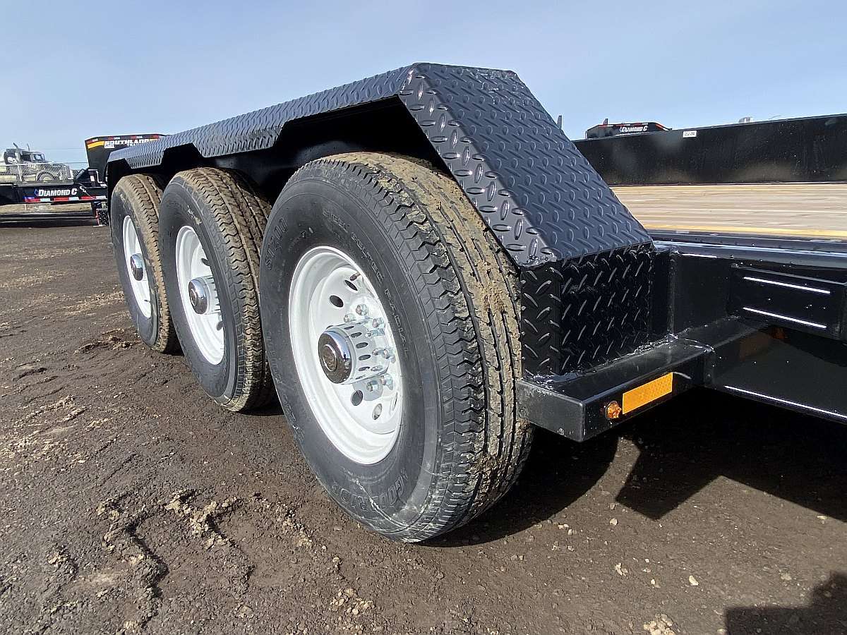 2026 Trailtech 24' Tri-Axle Tilt Deck Trailer