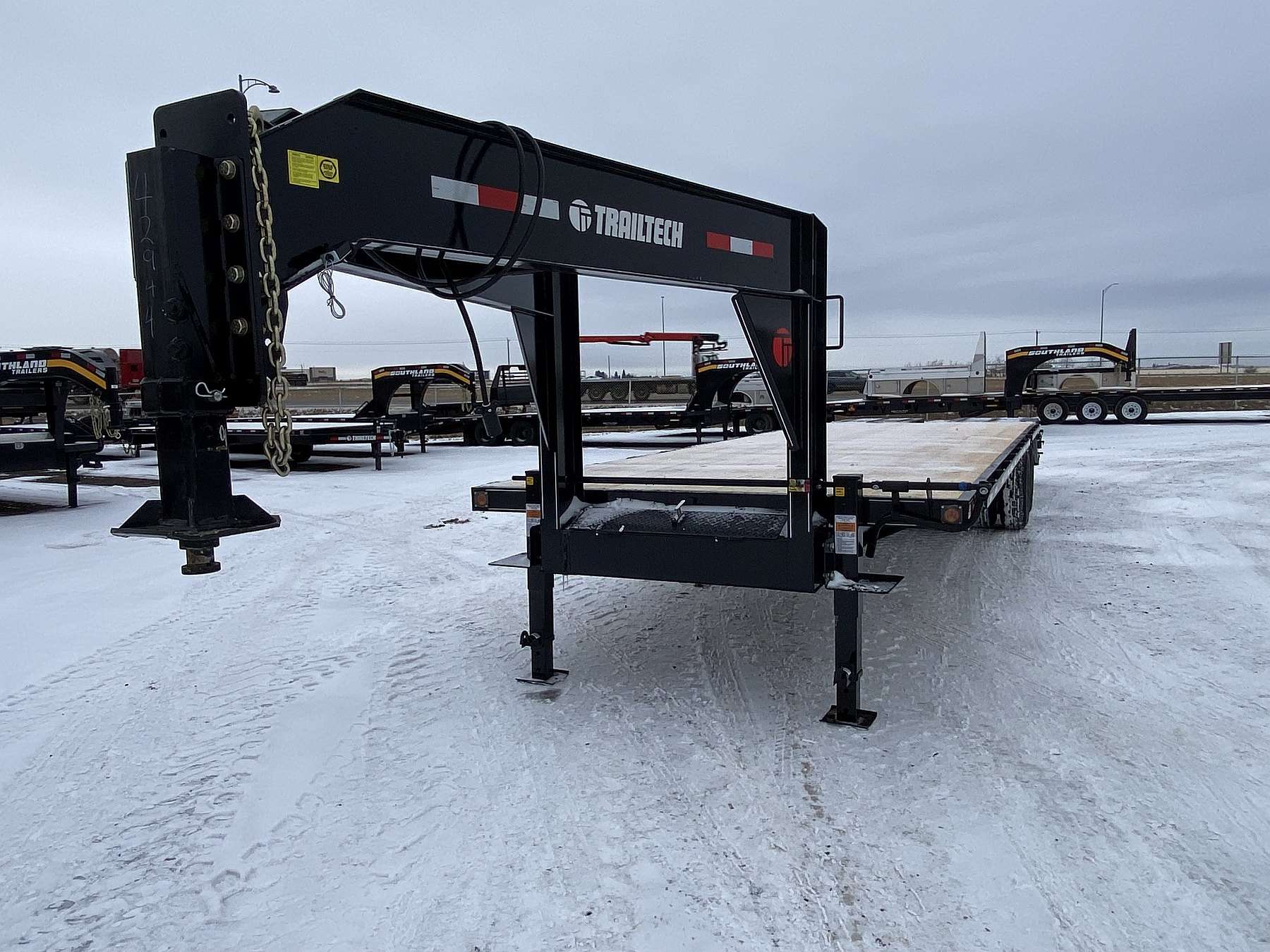 2026 Trailtech 26' Tandem Axle Gooseneck Trailer