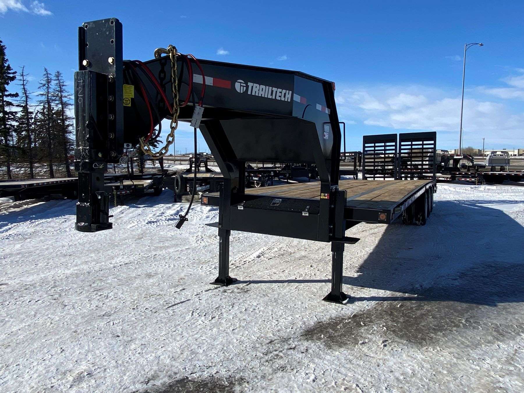 2026 Trailtech 28' + 5' Tri Axle Gooseneck Trailer