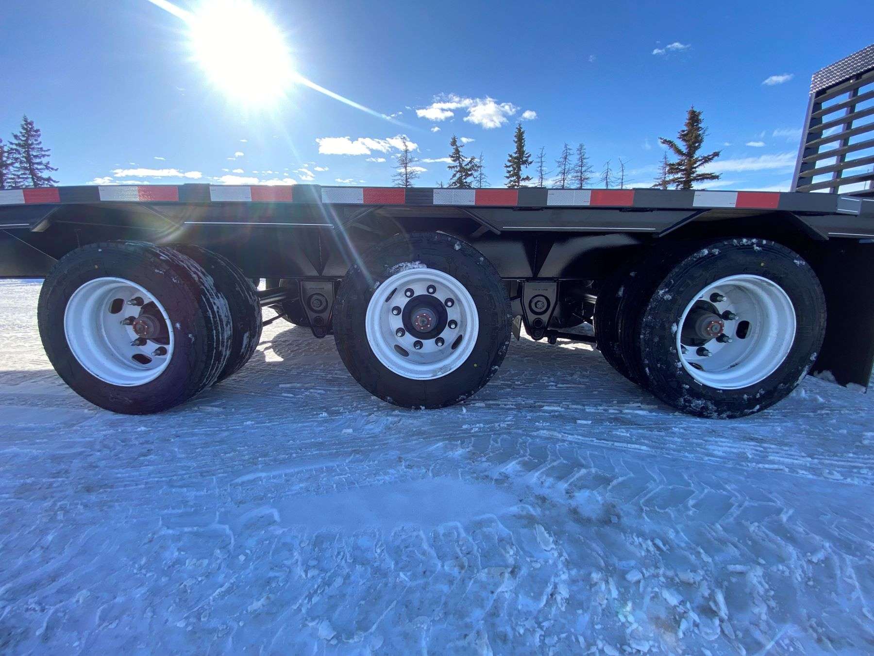 2026 Trailtech 28' + 5' Tri Axle Gooseneck Trailer