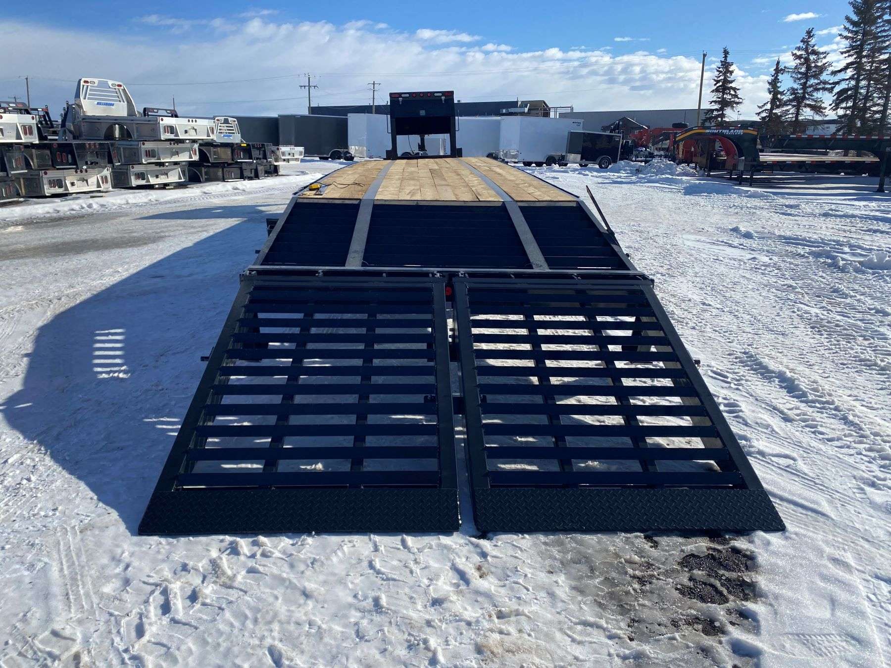 2026 Trailtech 28' + 5' Tri Axle Gooseneck Trailer