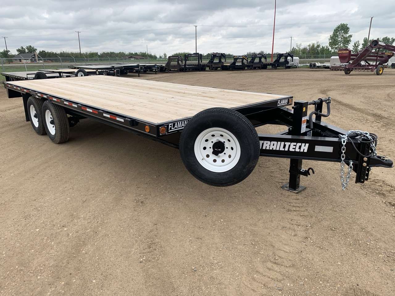 2026 Trailtech 8'6" x 20' Deckover Trailer